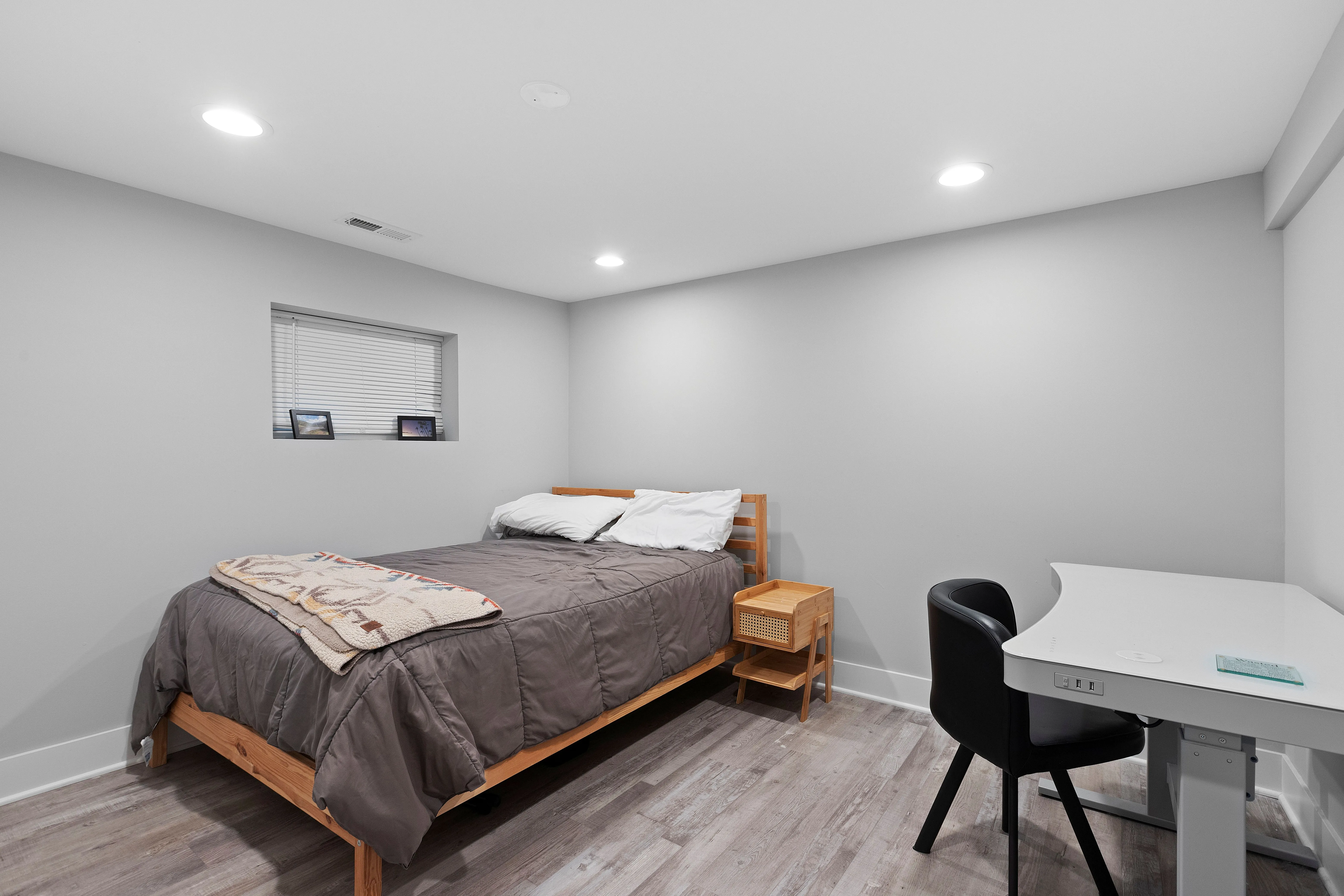 2221 W ADDISON ST 60618-unit#Gardn-Chicago-IL
