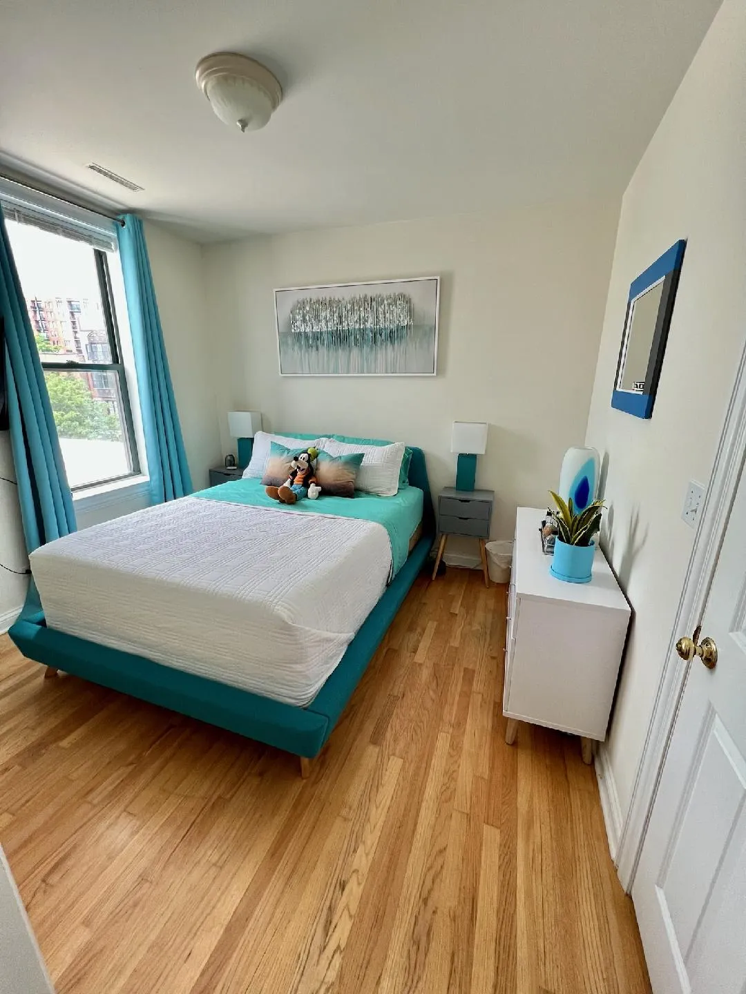 3325 N HALSTED 60657-HALSTED-unit#2f-Chicago-IL