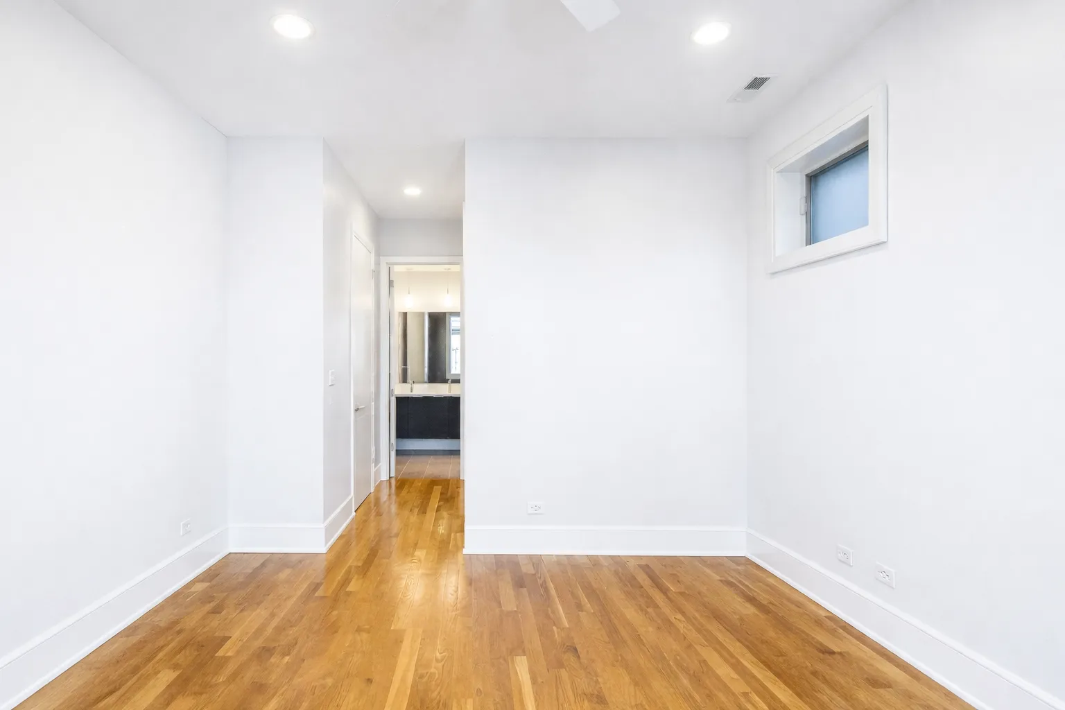 2424 W Ave 60622 60622-unit#301-Chicago-IL