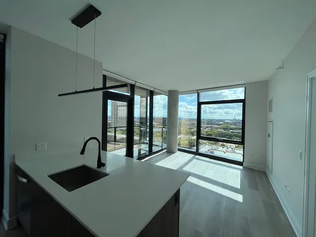 1125 W Van Buren St   60607 60607-unit#1708-Chicago-IL