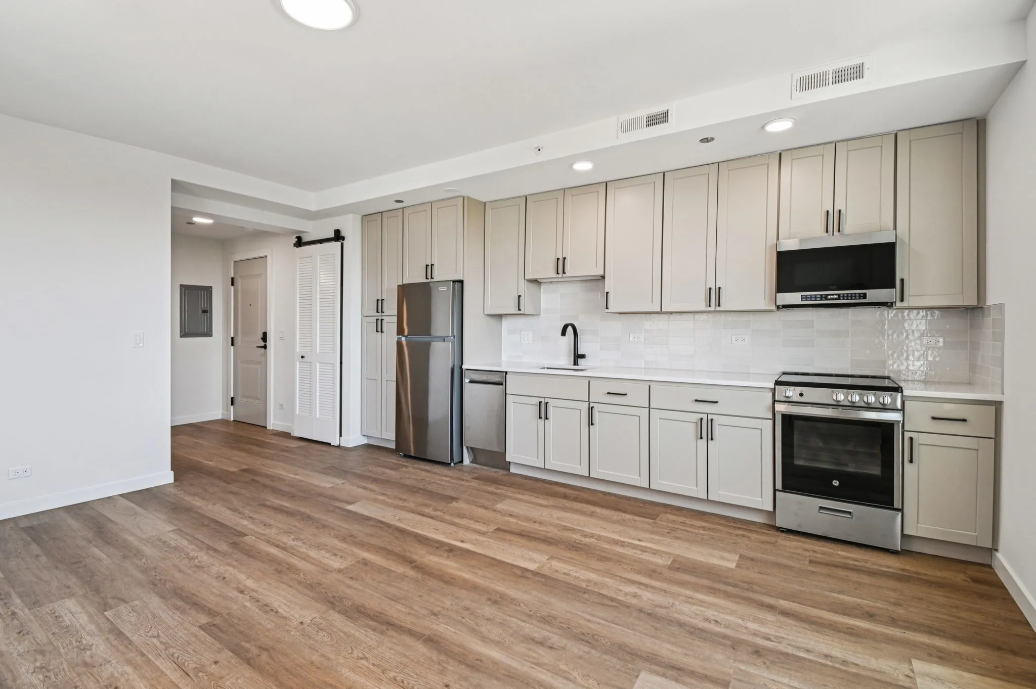 2140 N Lincoln Park W   60614 60614-unit#1107-Chicago-IL