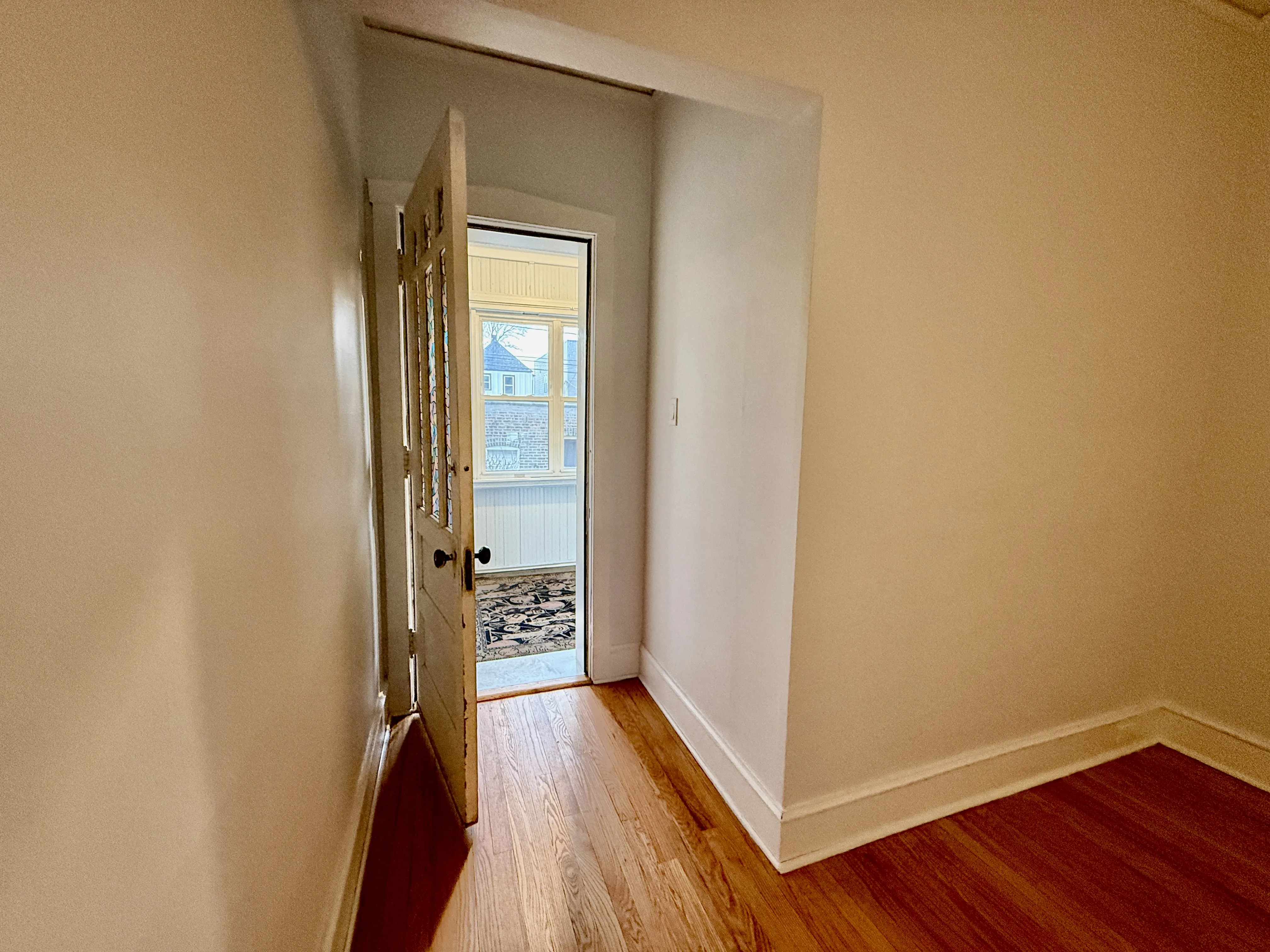 1506 W ROSEMONT AVE 60660-Rosemont Apartments-unit#2-E-Chicago-IL