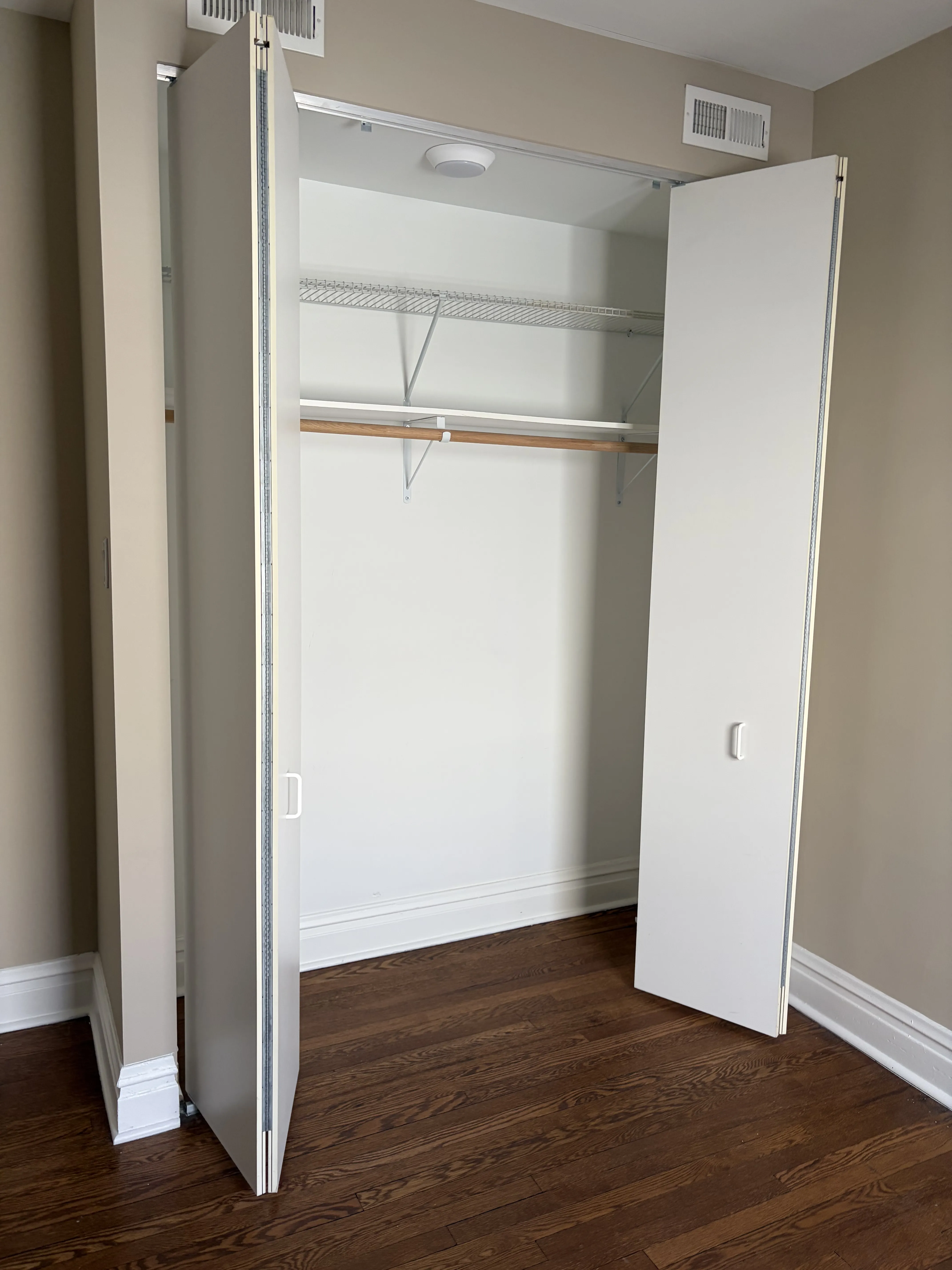 N Sacramento Ave 60625-unit#Apt 2-Chicago-IL