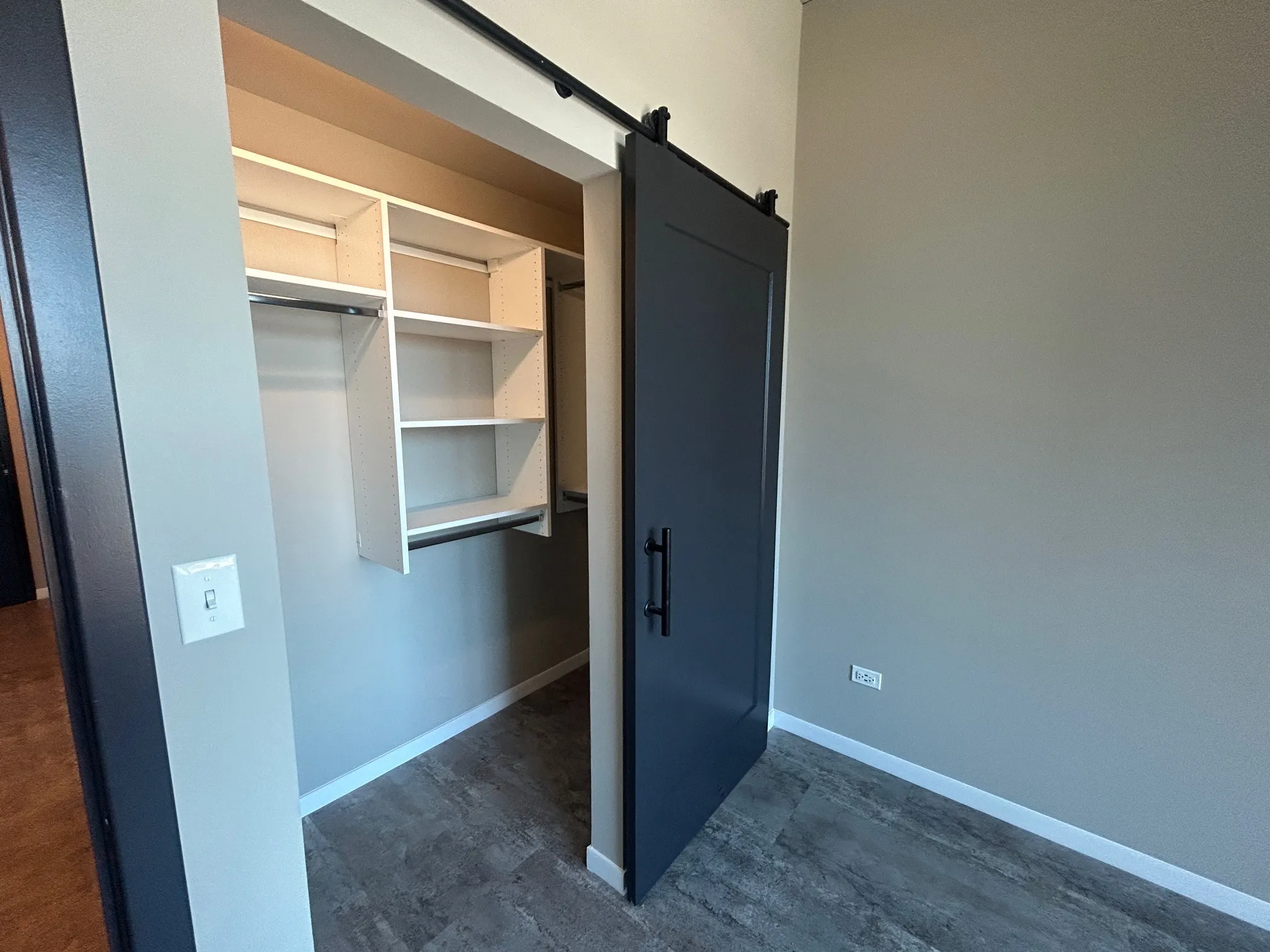 933 W Washington Blvd   60606 60606-unit#1319-Chicago-IL