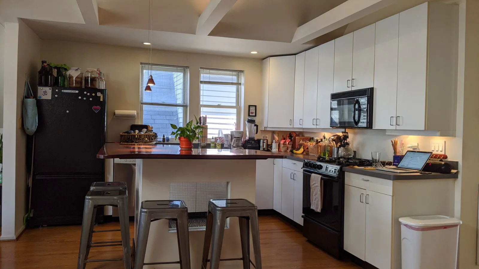 925 W Fletcher St   60657 60657-3-Flat-Chicago-IL