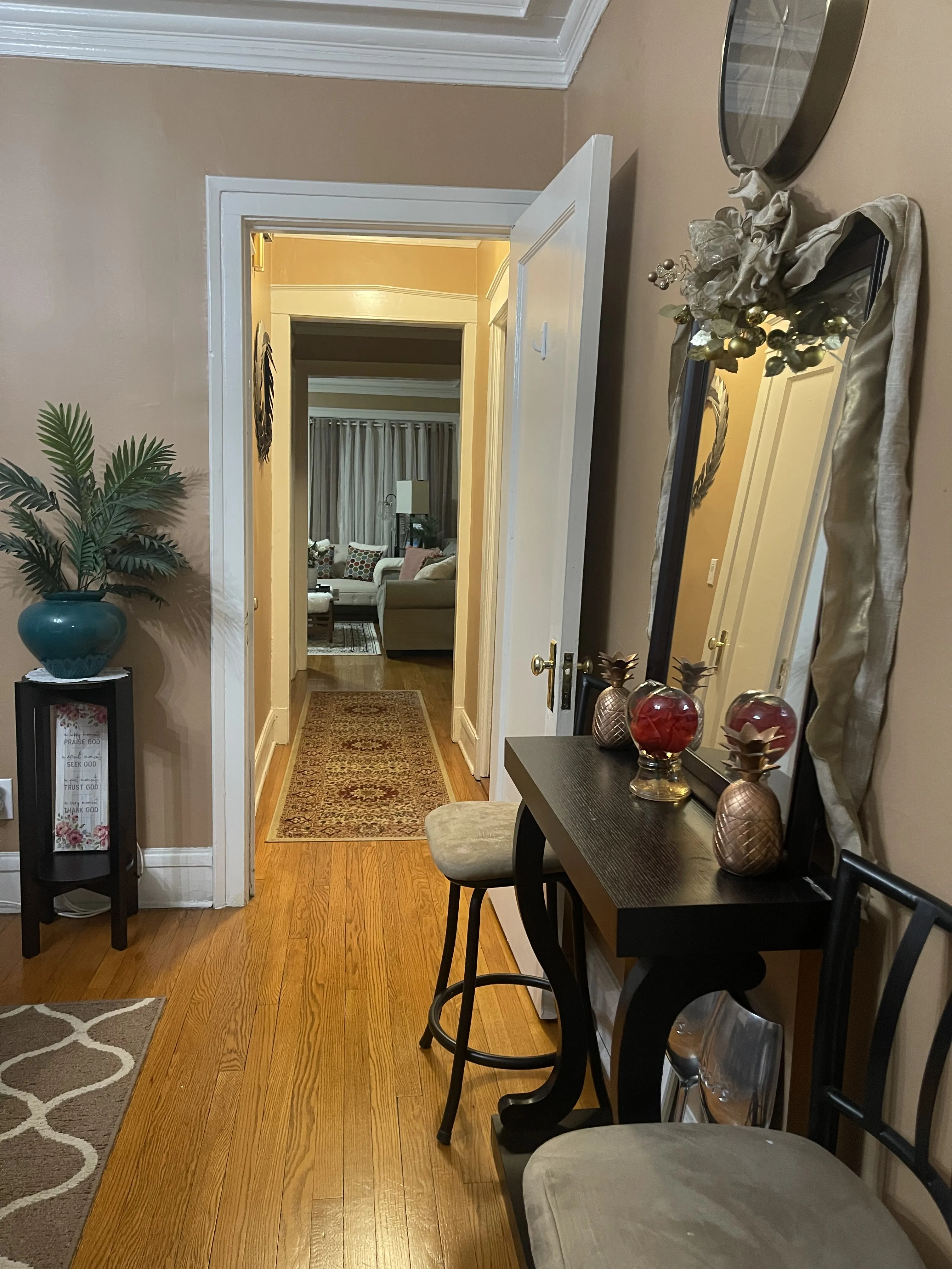 6345 N LAKEWOOD AVE 60660-unit#3S-Chicago-IL