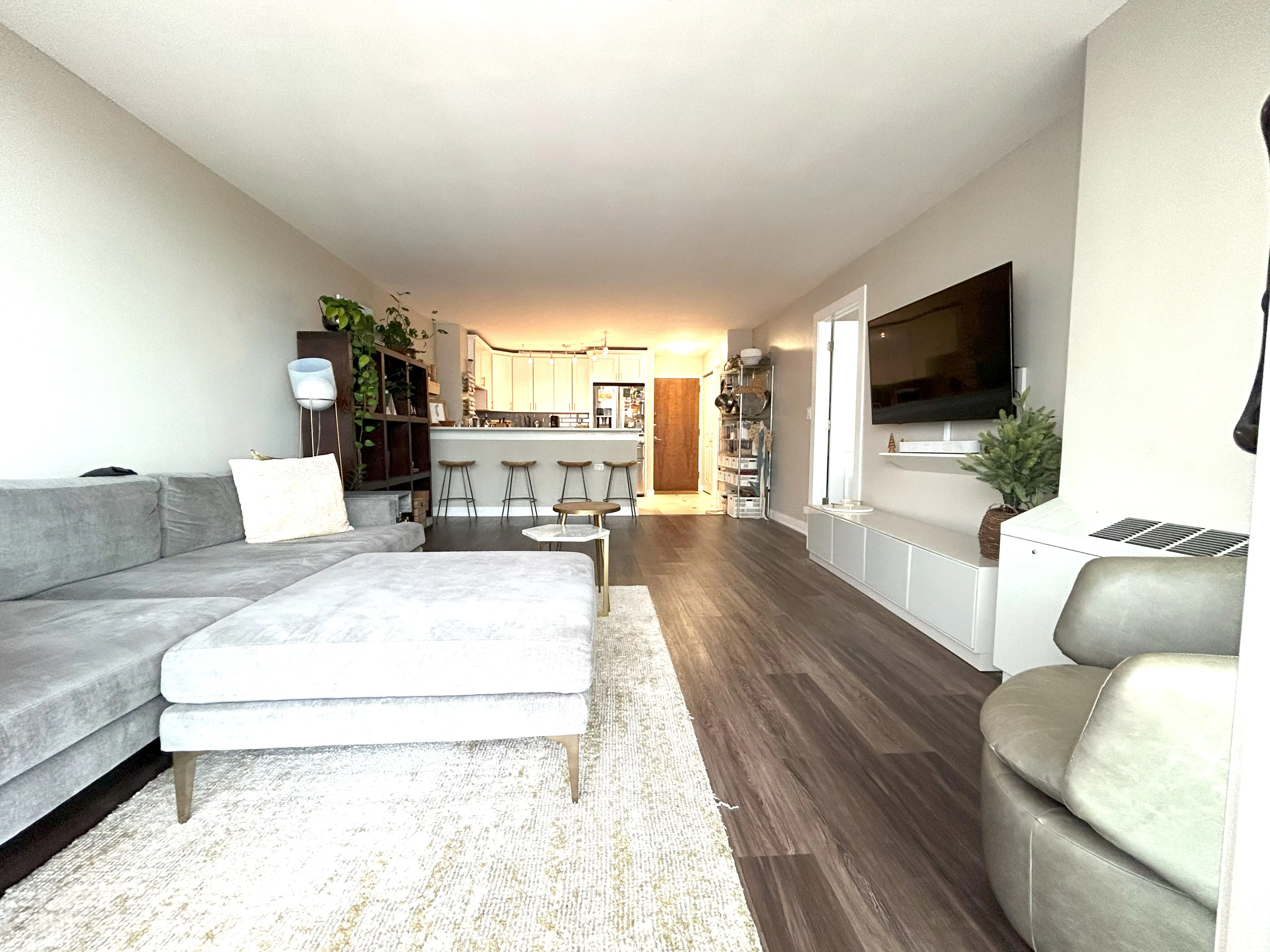 5601 N Sheridan Rd   60660 60660-Statesman Condominiums-unit#20B-Chicago-IL