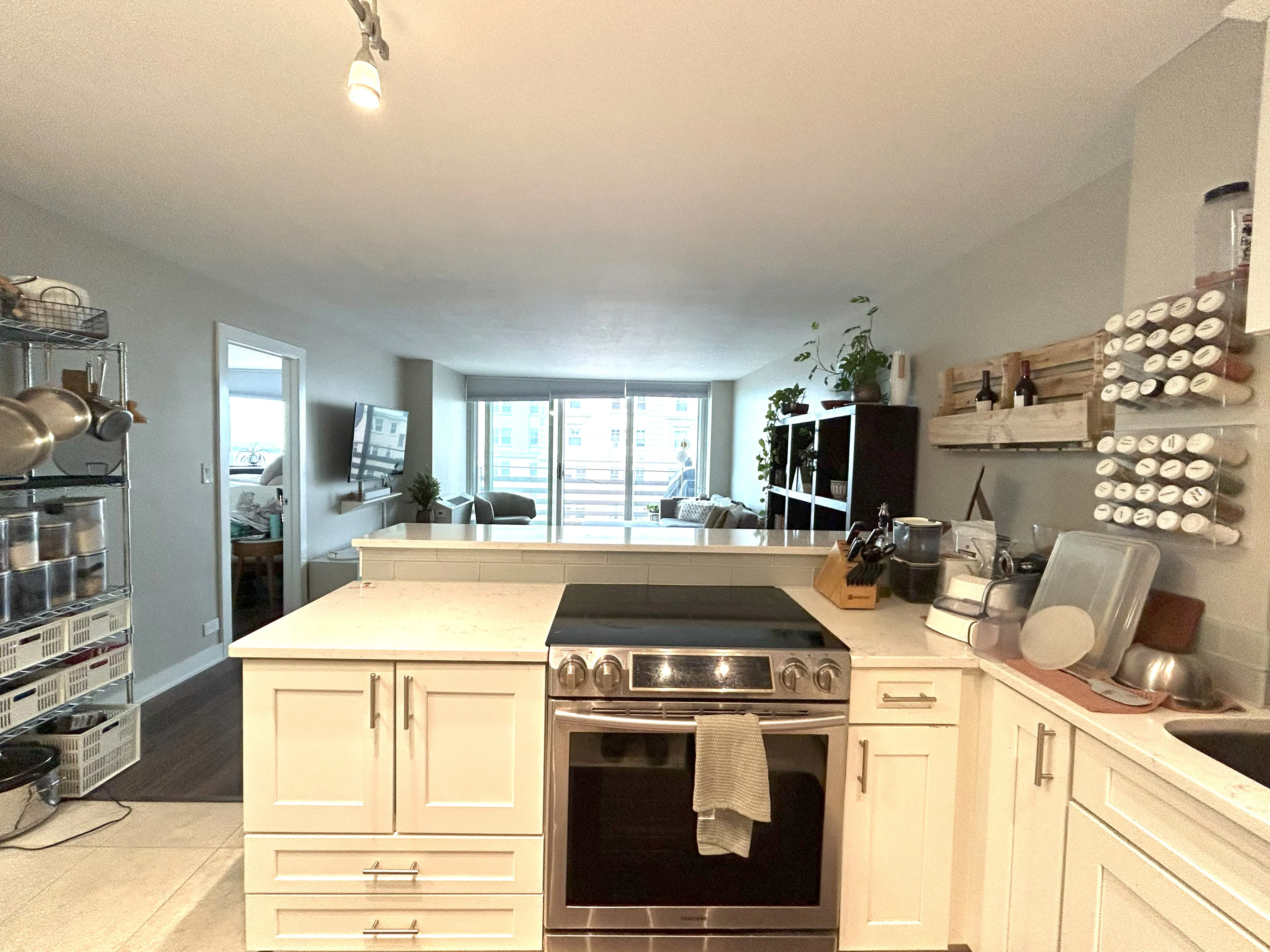 5601 N Sheridan Rd   60660 60660-Statesman Condominiums-unit#20B-Chicago-IL