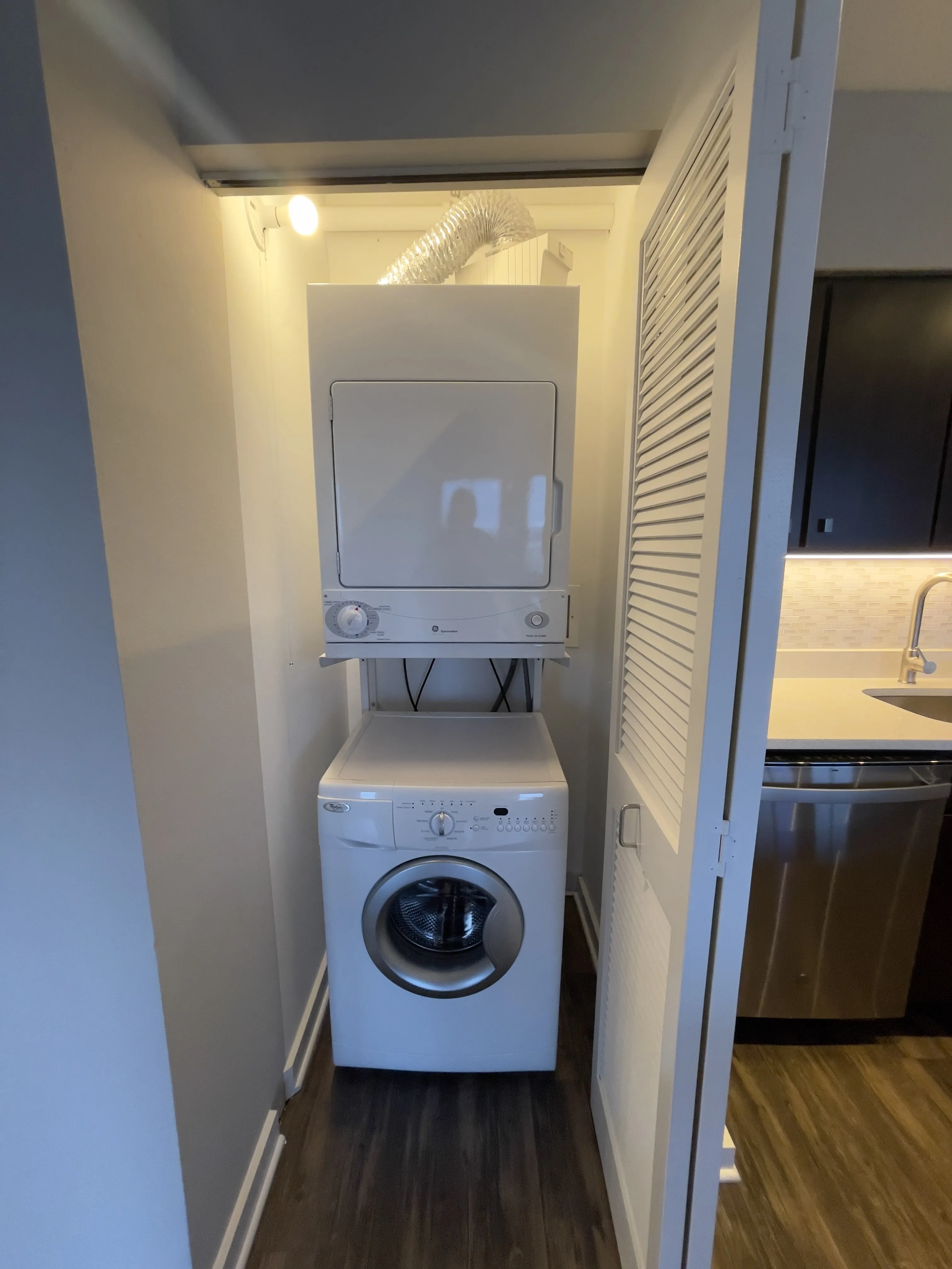 121 W Chestnut St   60610 60610-unit#3406-Chicago-IL