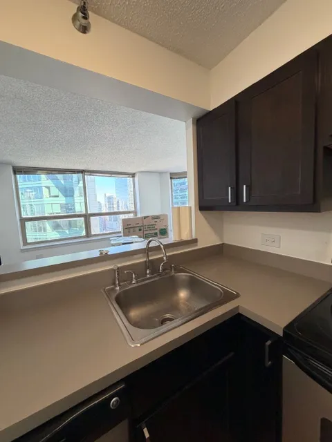 500 W Madison St   60661 60661-Presidential Towers - Tower 1-unit#3404-Chicago-IL