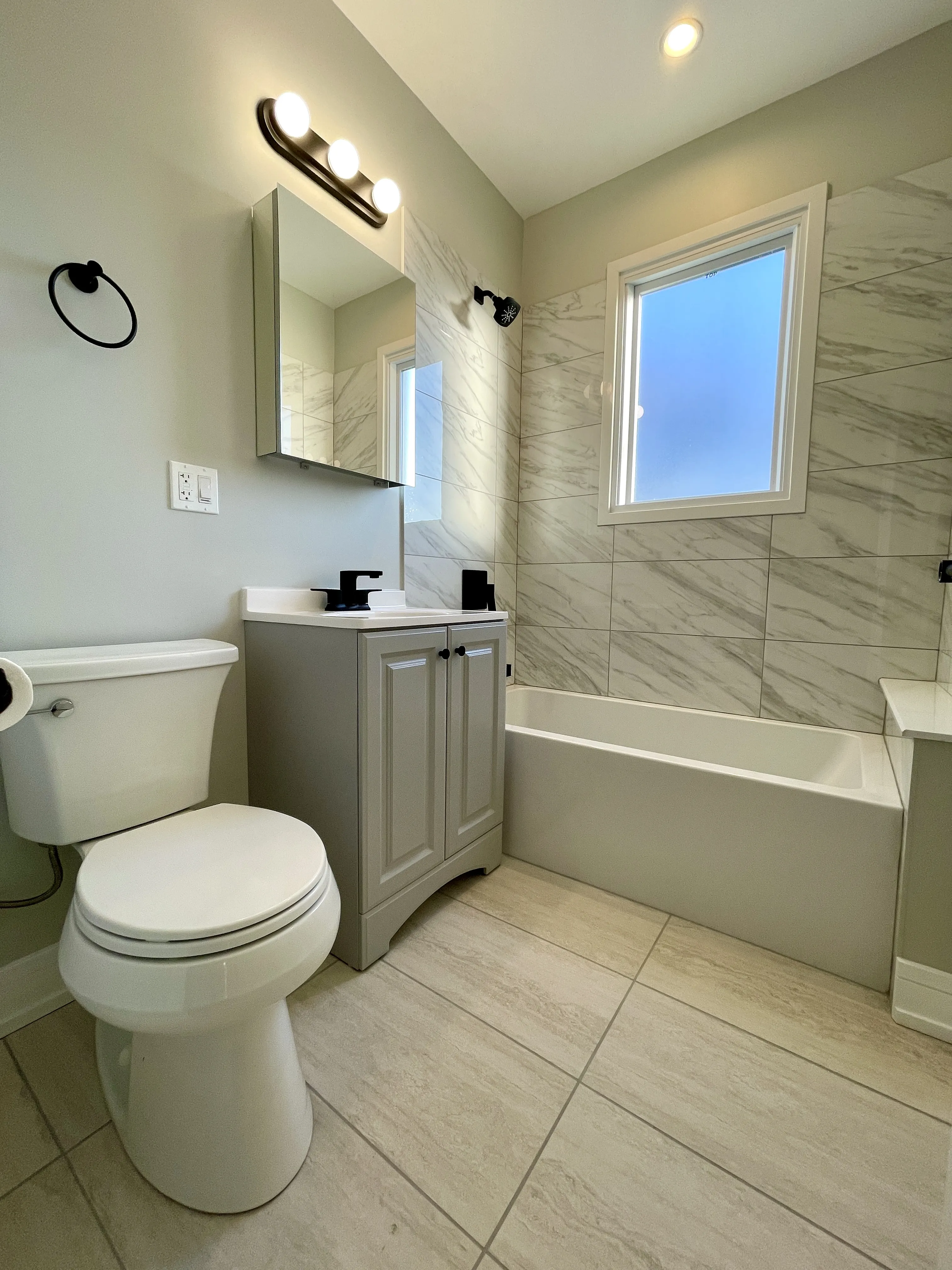 2937 N Ashland Ave 60657 60657-unit#2-Chicago-IL