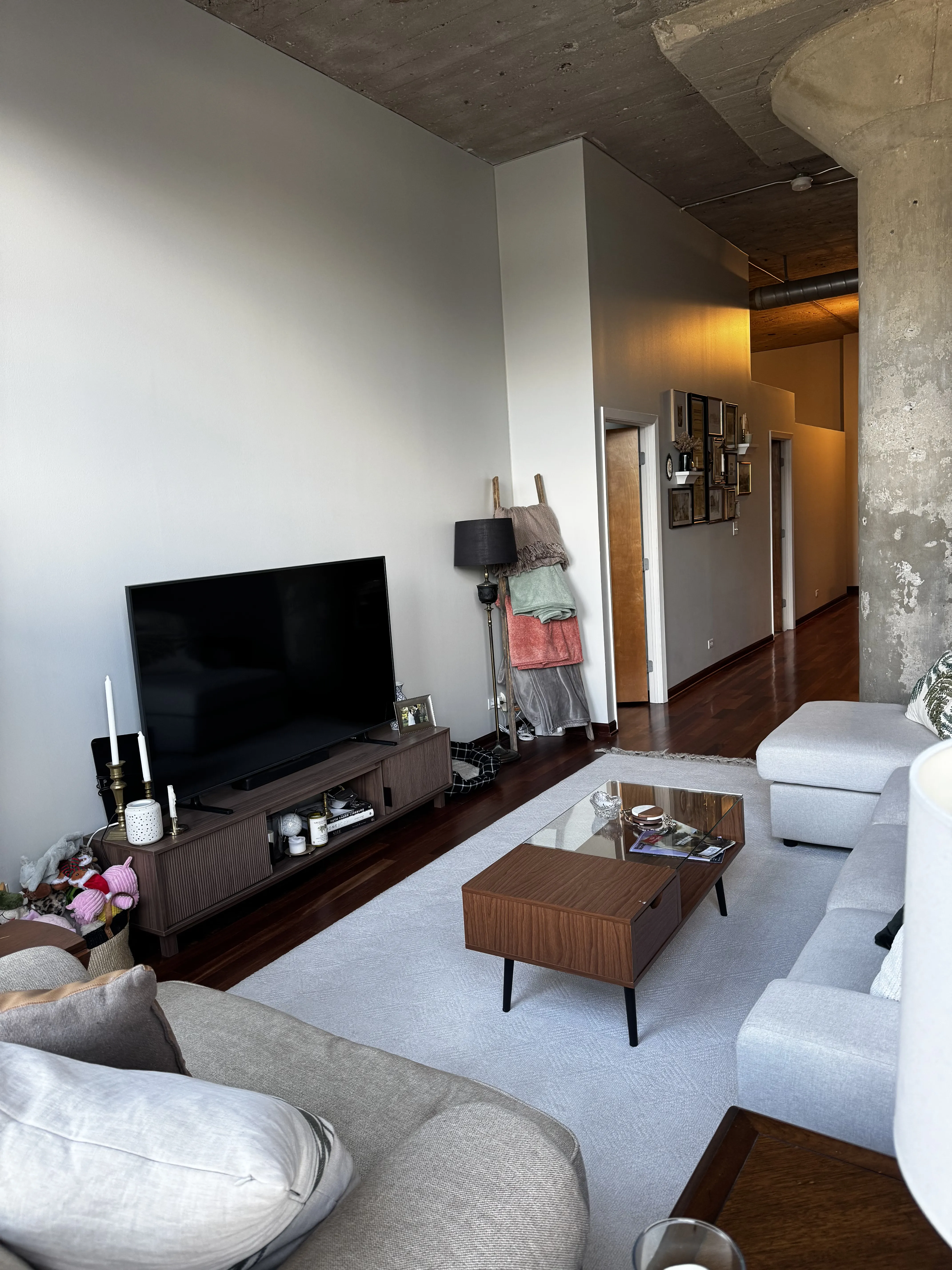 1800 W Roscoe St   60657 60657-Roscoe Village Lofts (Pencil Factory)-unit#326-Chicago-IL