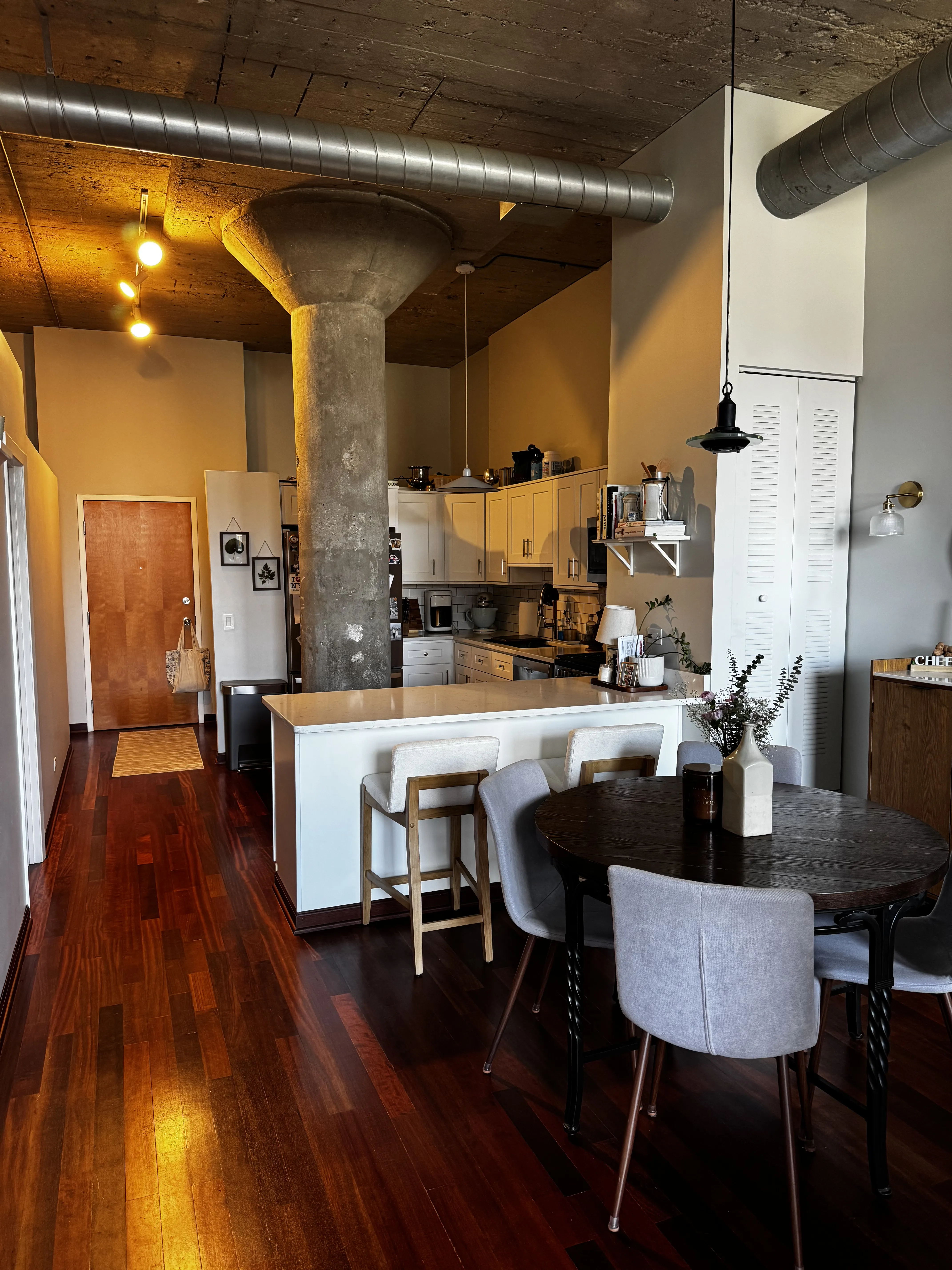 1800 W Roscoe St   60657 60657-Roscoe Village Lofts (Pencil Factory)-unit#326-Chicago-IL