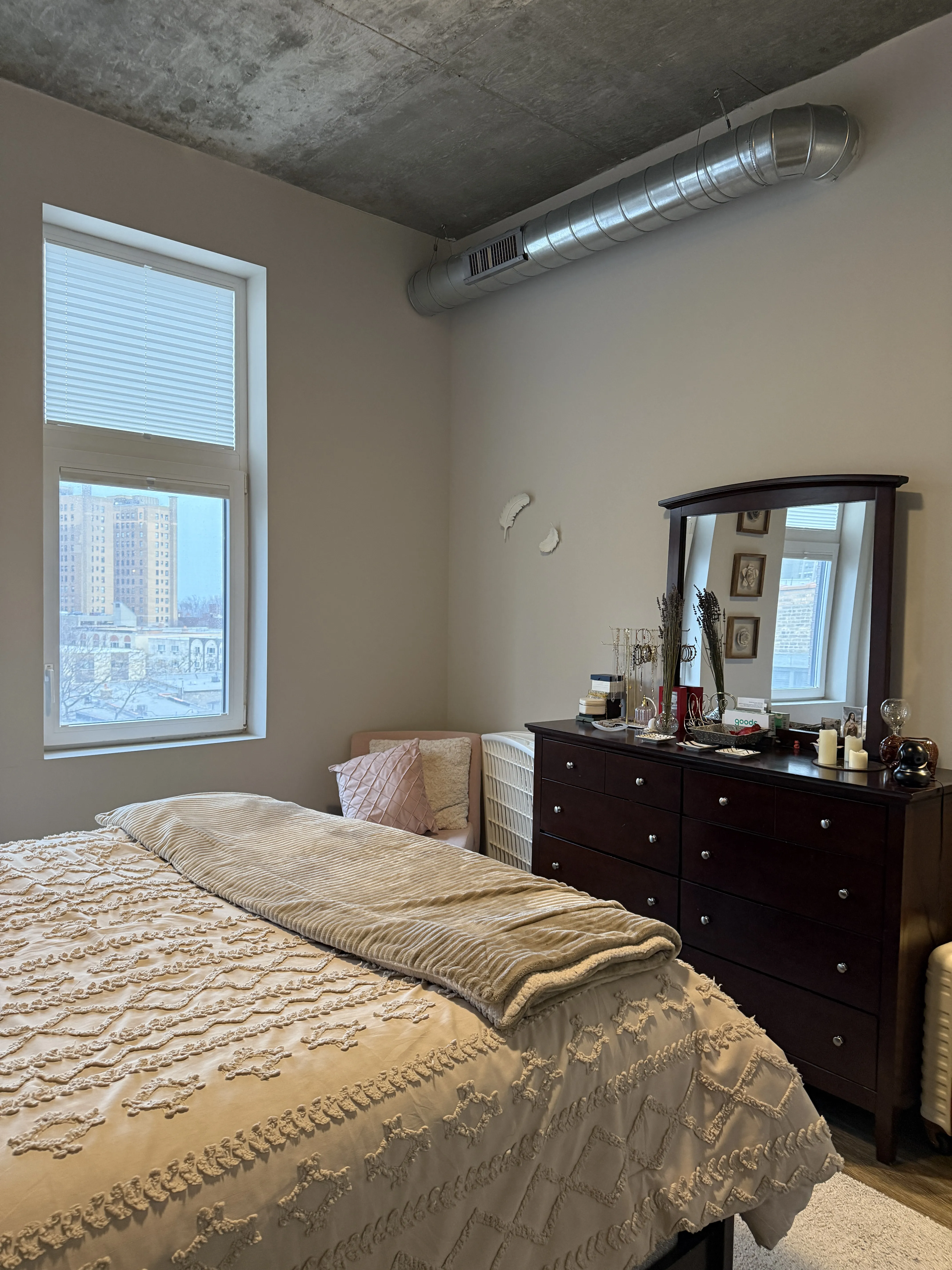 3833 N Broadway 60613 60613-The Eagle -unit#617-Chicago-IL