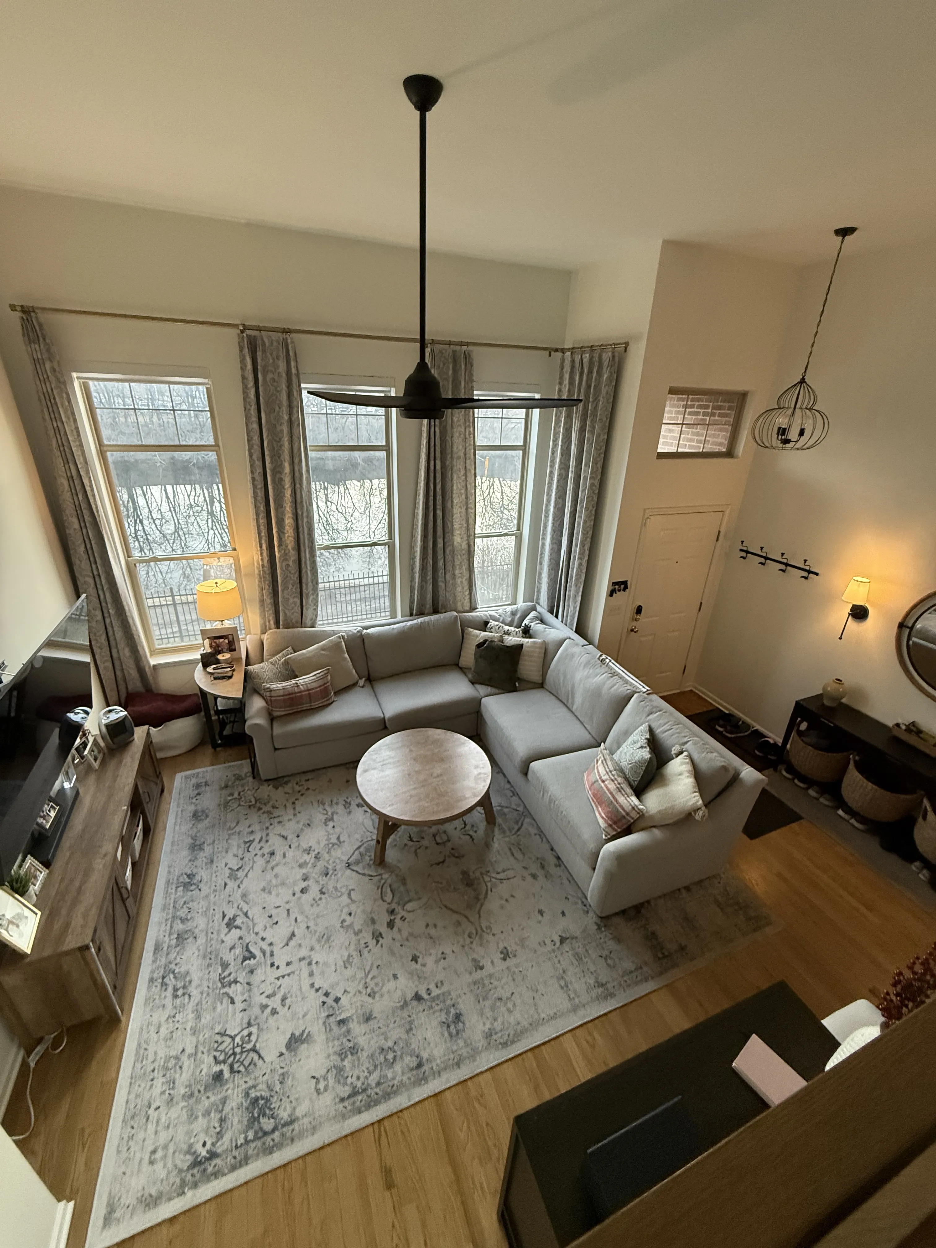 3213 N Rockwell St   60618 60618-Chicago-IL