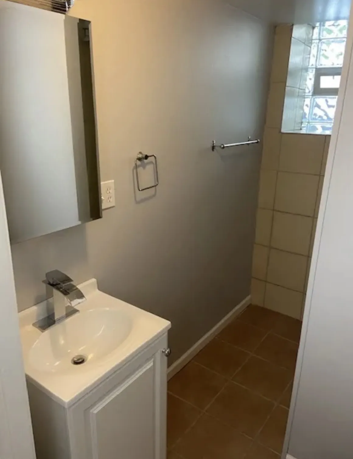 2164 N OAKLEY AVE 60647-unit#G-Chicago-IL