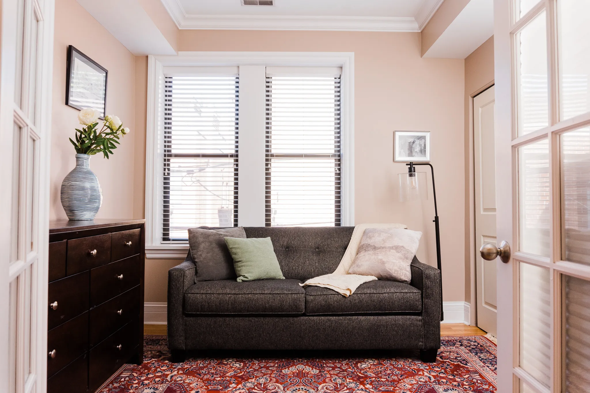 914 W Schubert Ave   60614 60614-unit#2-Chicago-IL