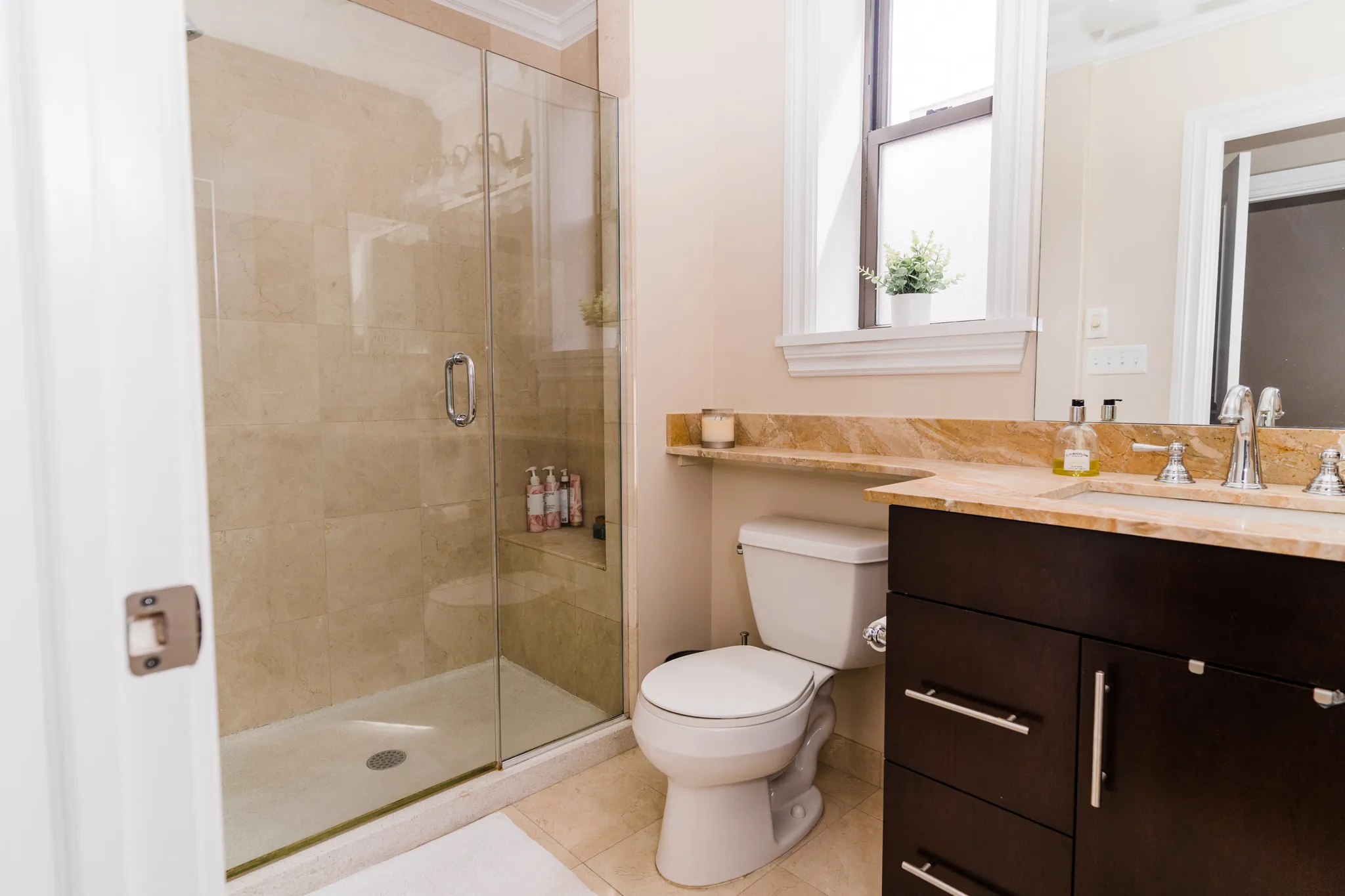 914 W Schubert Ave   60614 60614-unit#2-Chicago-IL