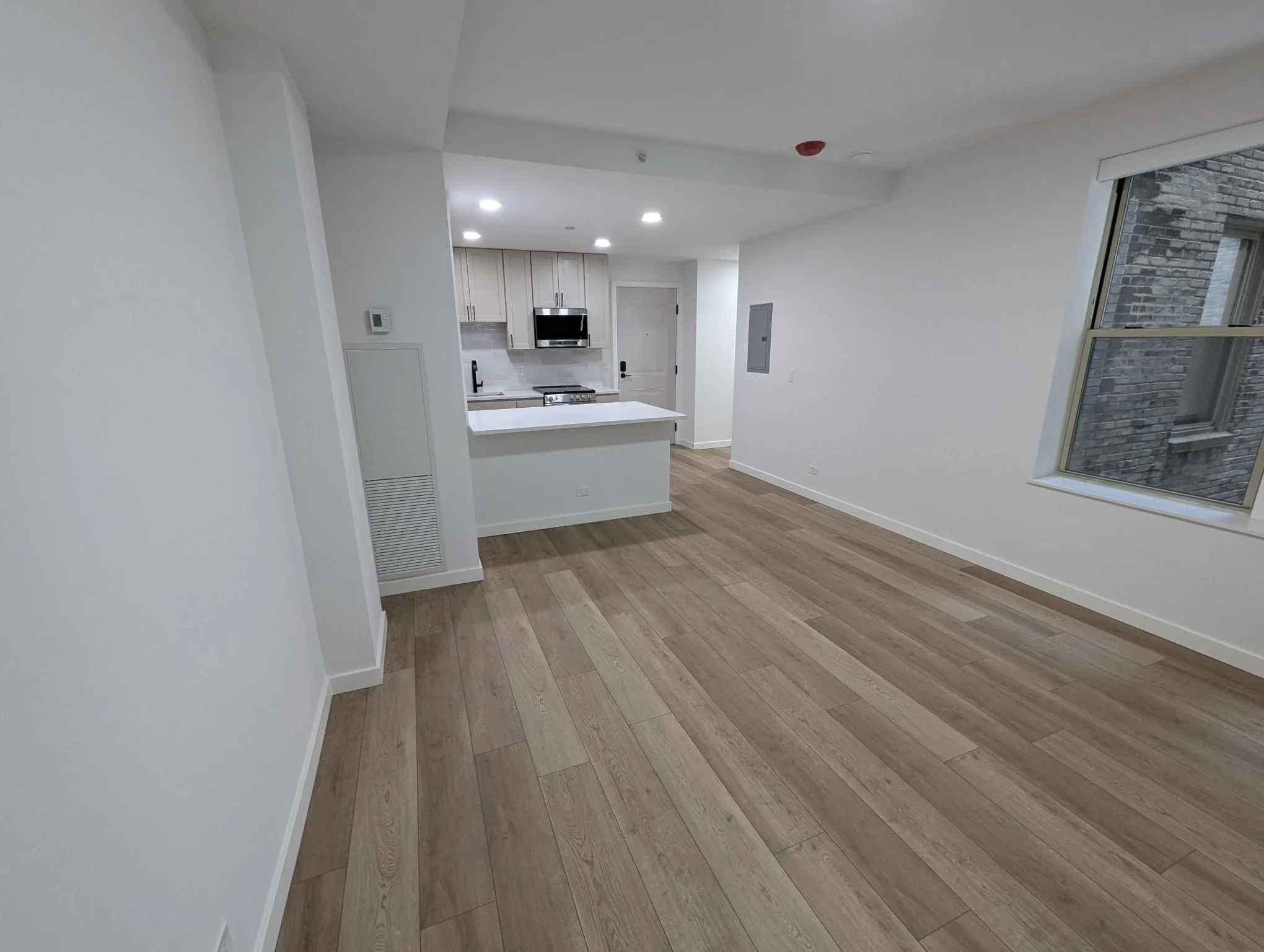 2140 N Lincoln Park W   60614 60614-The Nest-unit#4-Chicago-IL
