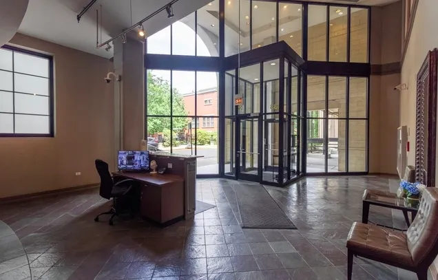 833 W 15th Pl   60608 60608-W 15th Place-unit#306-Chicago-IL