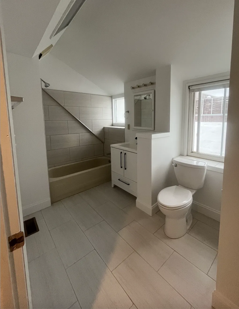 1723 N HONORE ST 60622-1723-unit#2-R-Chicago-IL