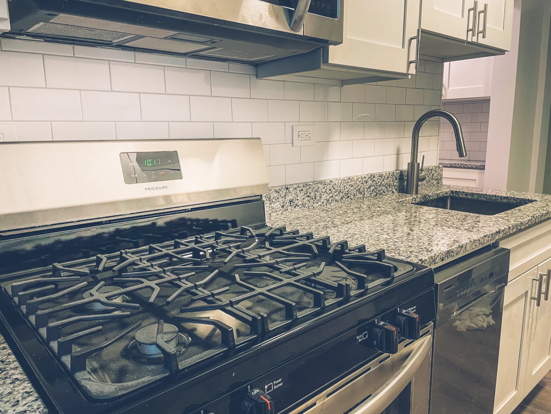 1746 W WINNEMAC AVE 60640-Winnemac Apartments-unit#3S-Chicago-IL