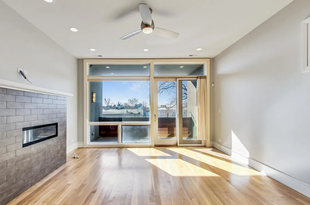 2424 W  Ave   60622 60622-unit#301-Chicago-IL