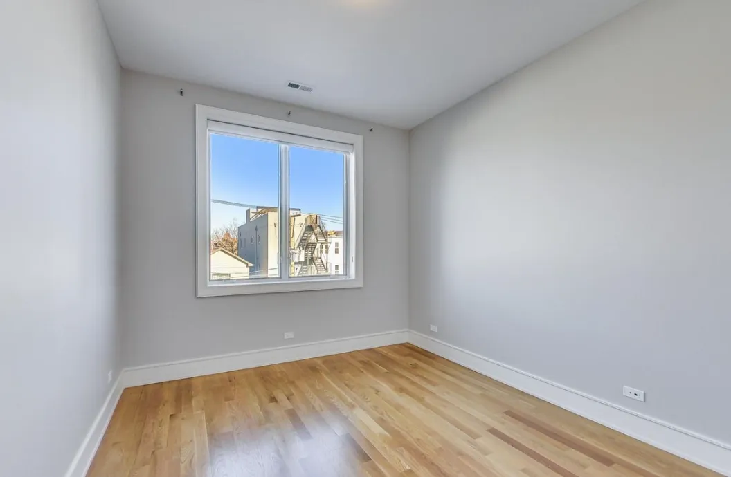 2424 W Ave 60622 60622-unit#301-Chicago-IL