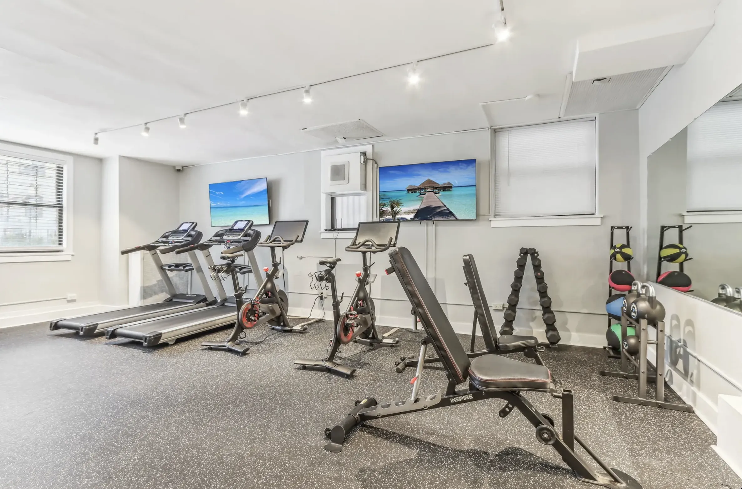 1140 N La Salle Dr   60610 60610-The Oliver on Lasalle-unit#407-Chicago-IL