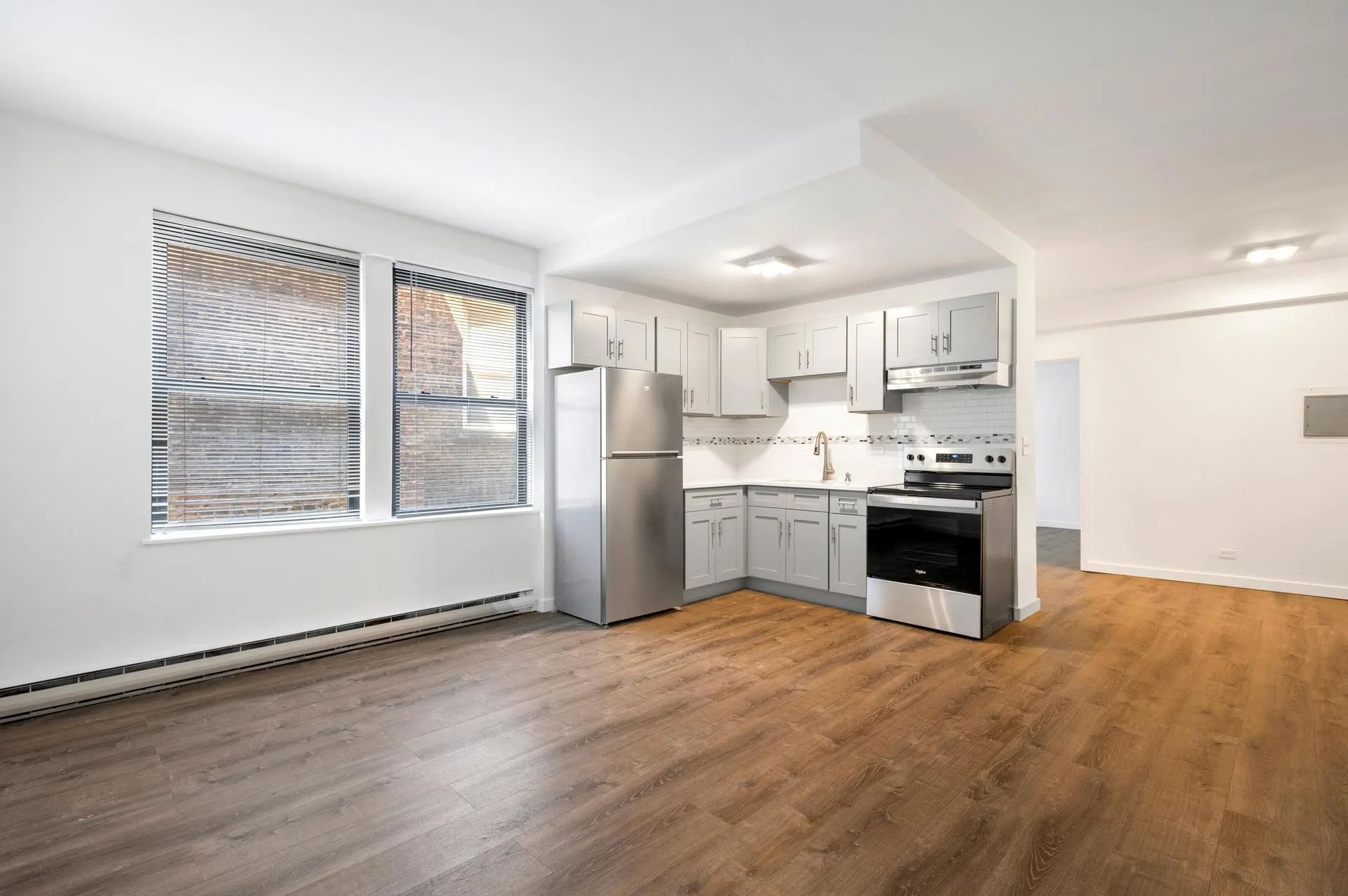 5726 N WINTHROP AVE 60660-unit#403-Chicago-IL