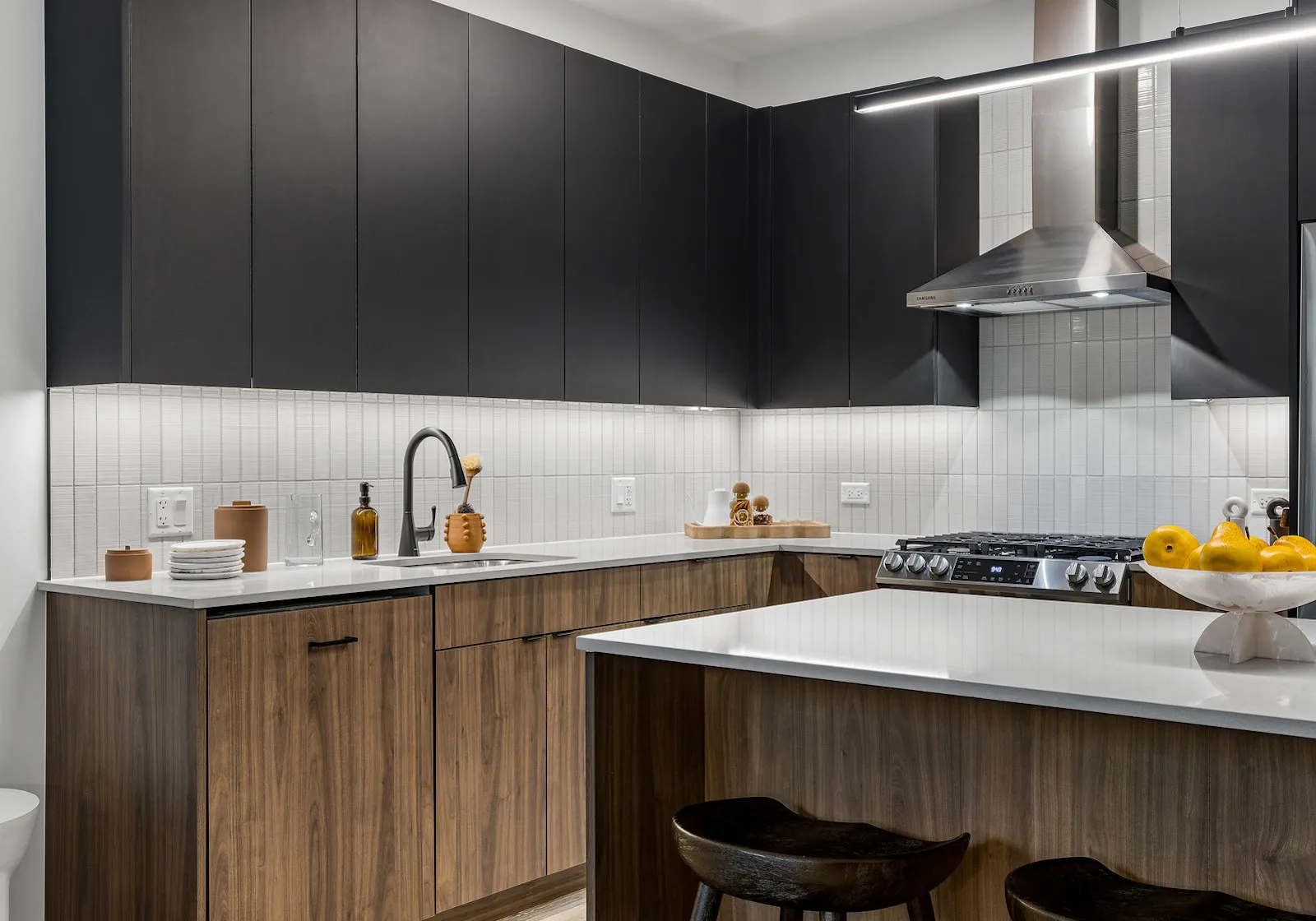 218 E Grand Ave   60611 60611-The Saint Grand-unit#607-Chicago-IL