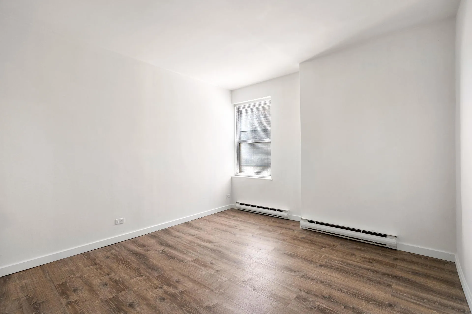 5726 N WINTHROP AVE 60660-unit#403-Chicago-IL