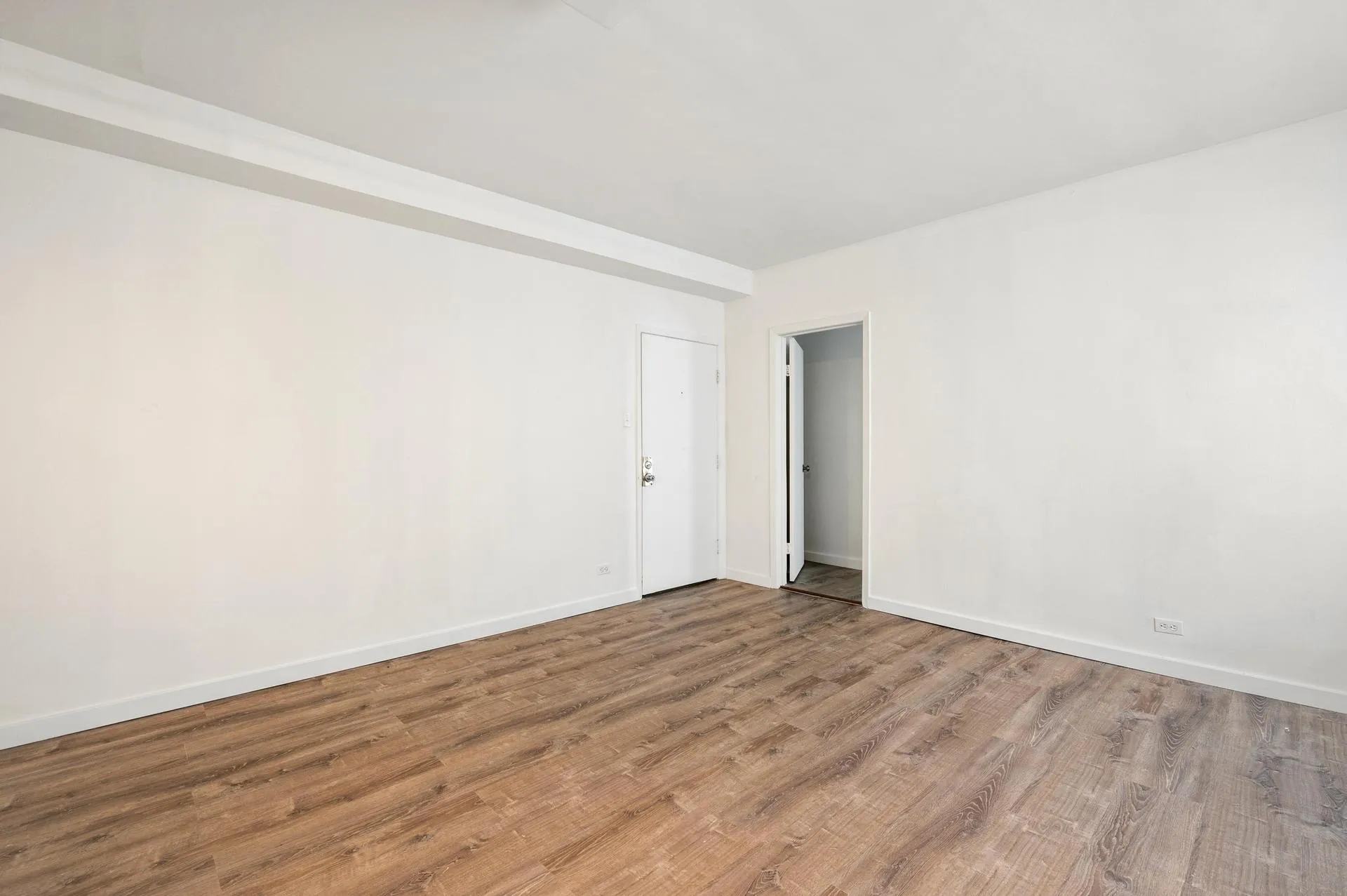 5726 N WINTHROP AVE 60660-unit#403-Chicago-IL