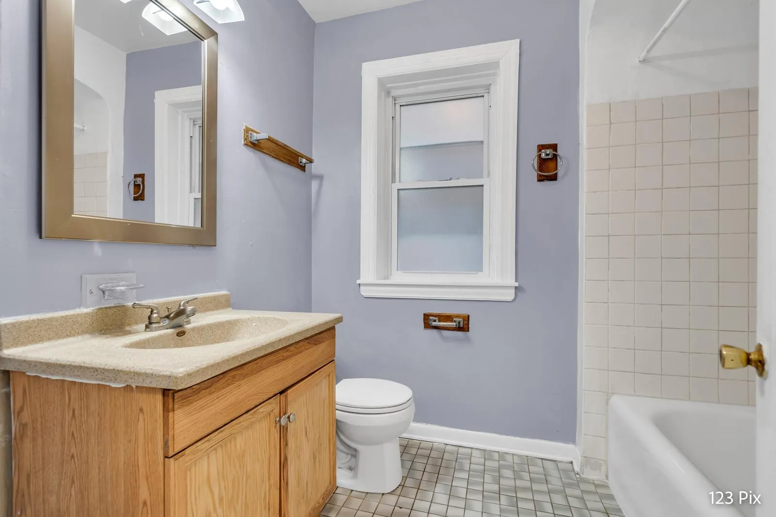 6323 N Francisco Ave   60659 60659-unit#1-Chicago-IL