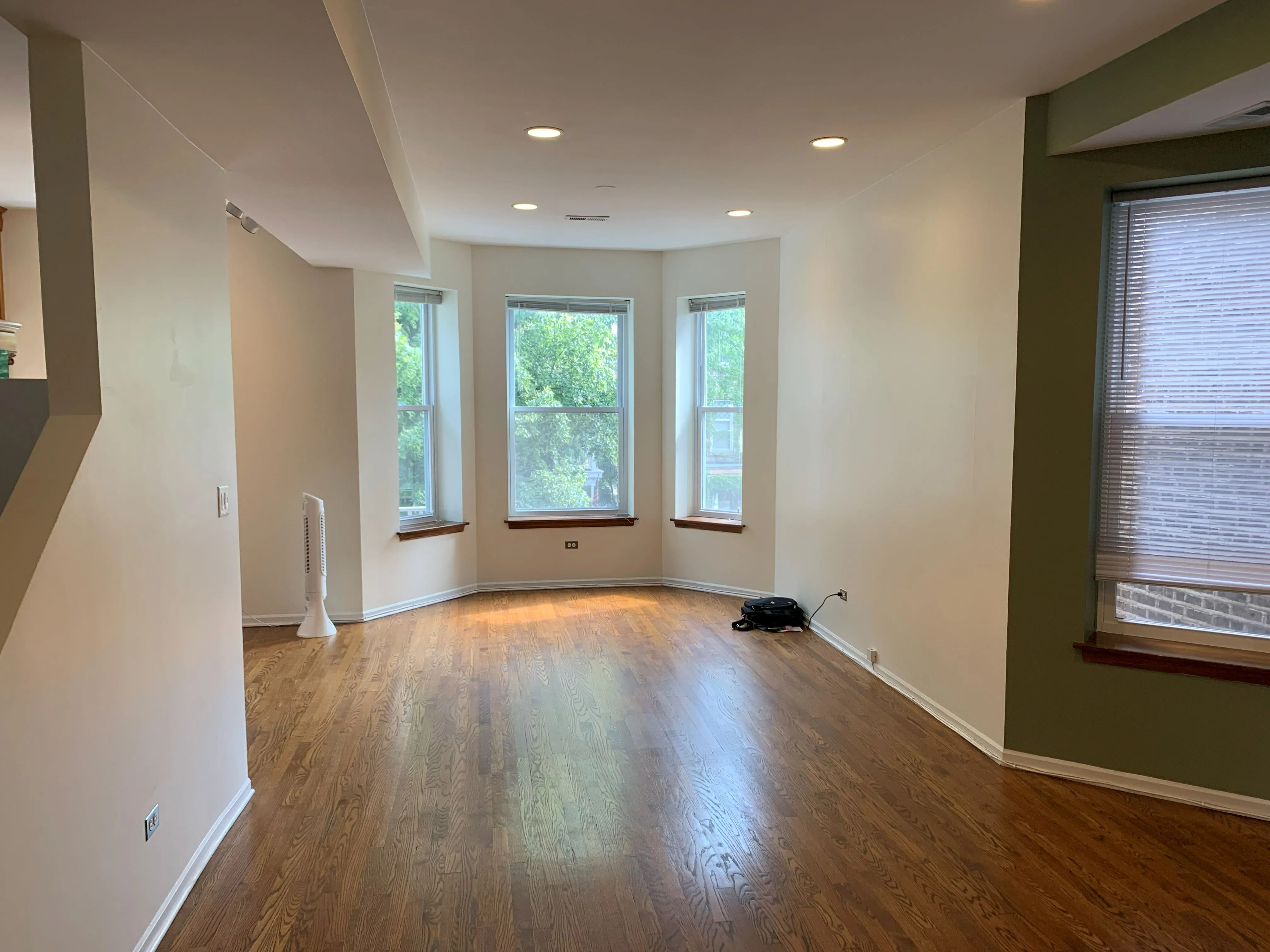 3138 N CLIFTON AVE 60657-unit#3-Chicago-IL