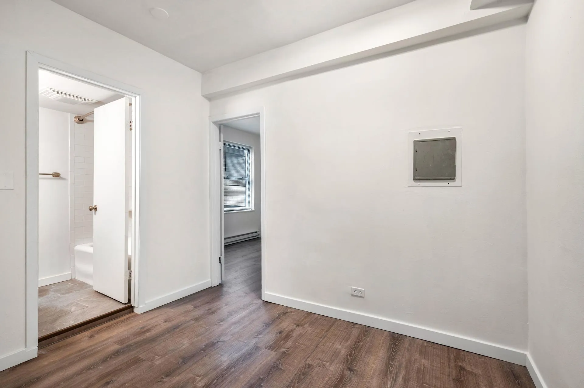 5726 N WINTHROP AVE 60660-unit#403-Chicago-IL