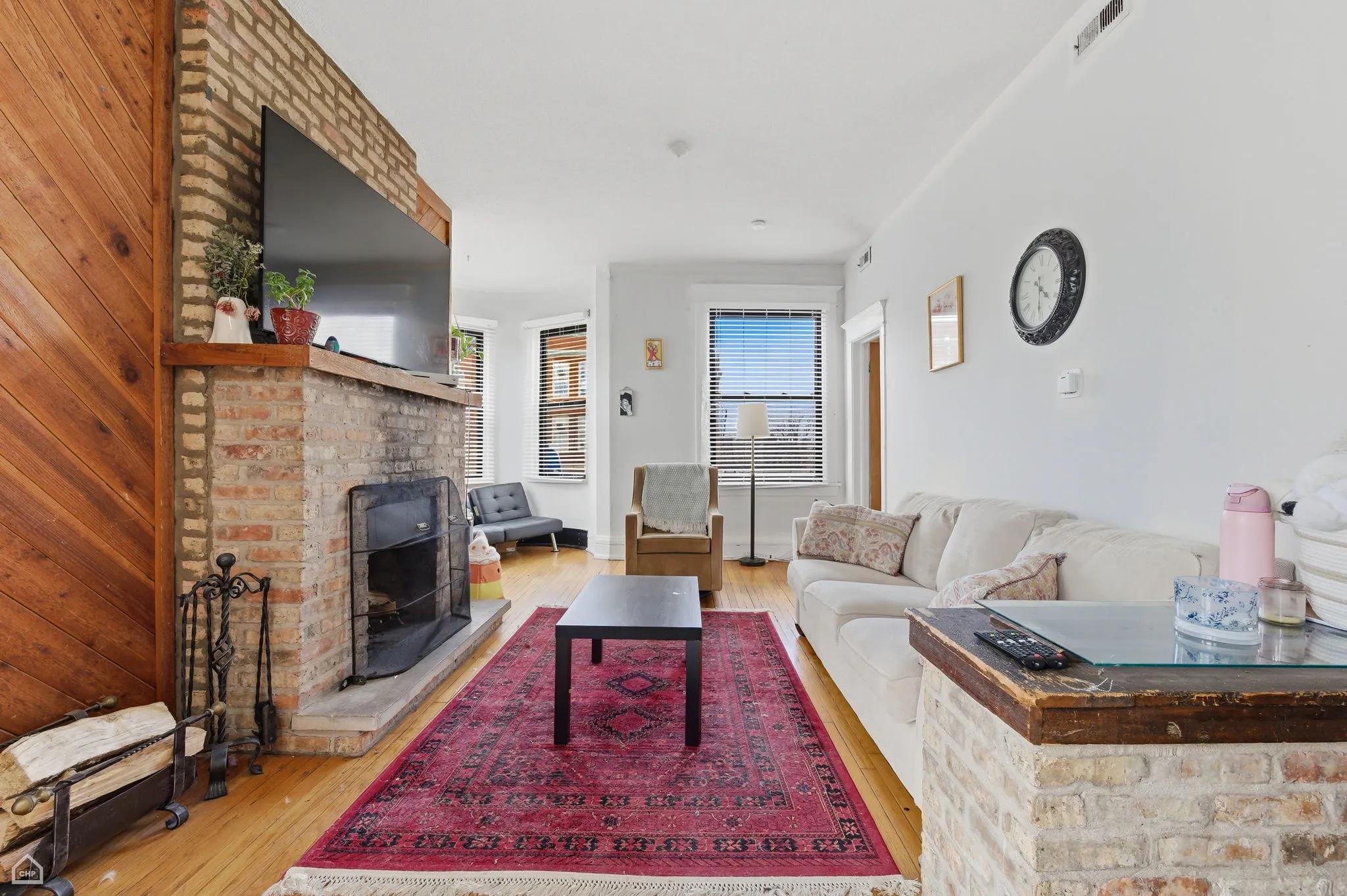 3811 N Southport Ave   60613 60613-Dairy Queen-unit#3-Chicago-IL