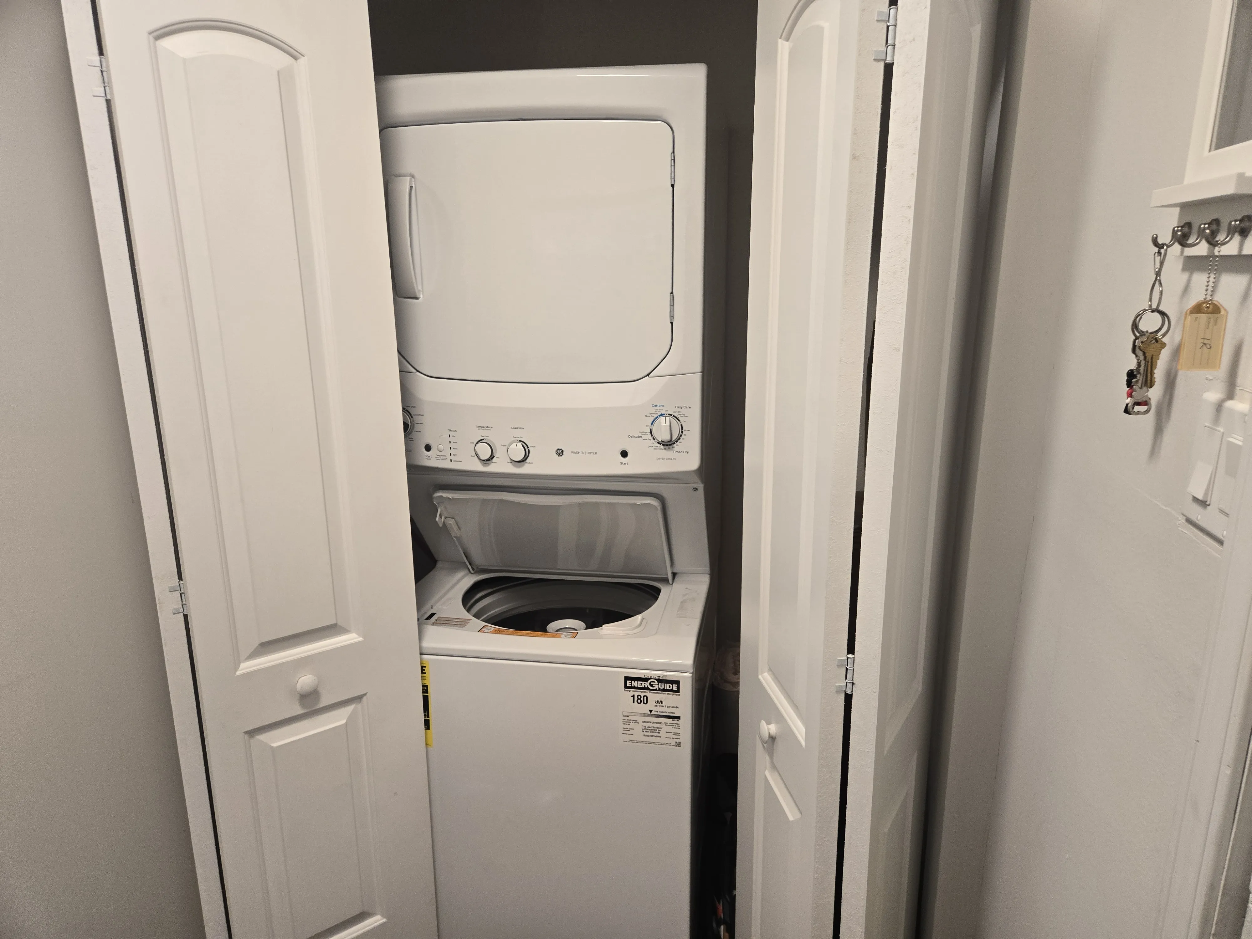 2136 N Clifton Ave   60614 60614-unit#1R-Chicago-IL