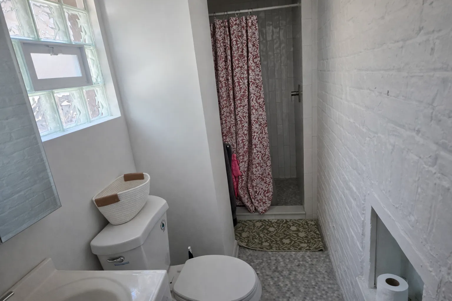 2136 N Clifton Ave   60614 60614-unit#1R-Chicago-IL