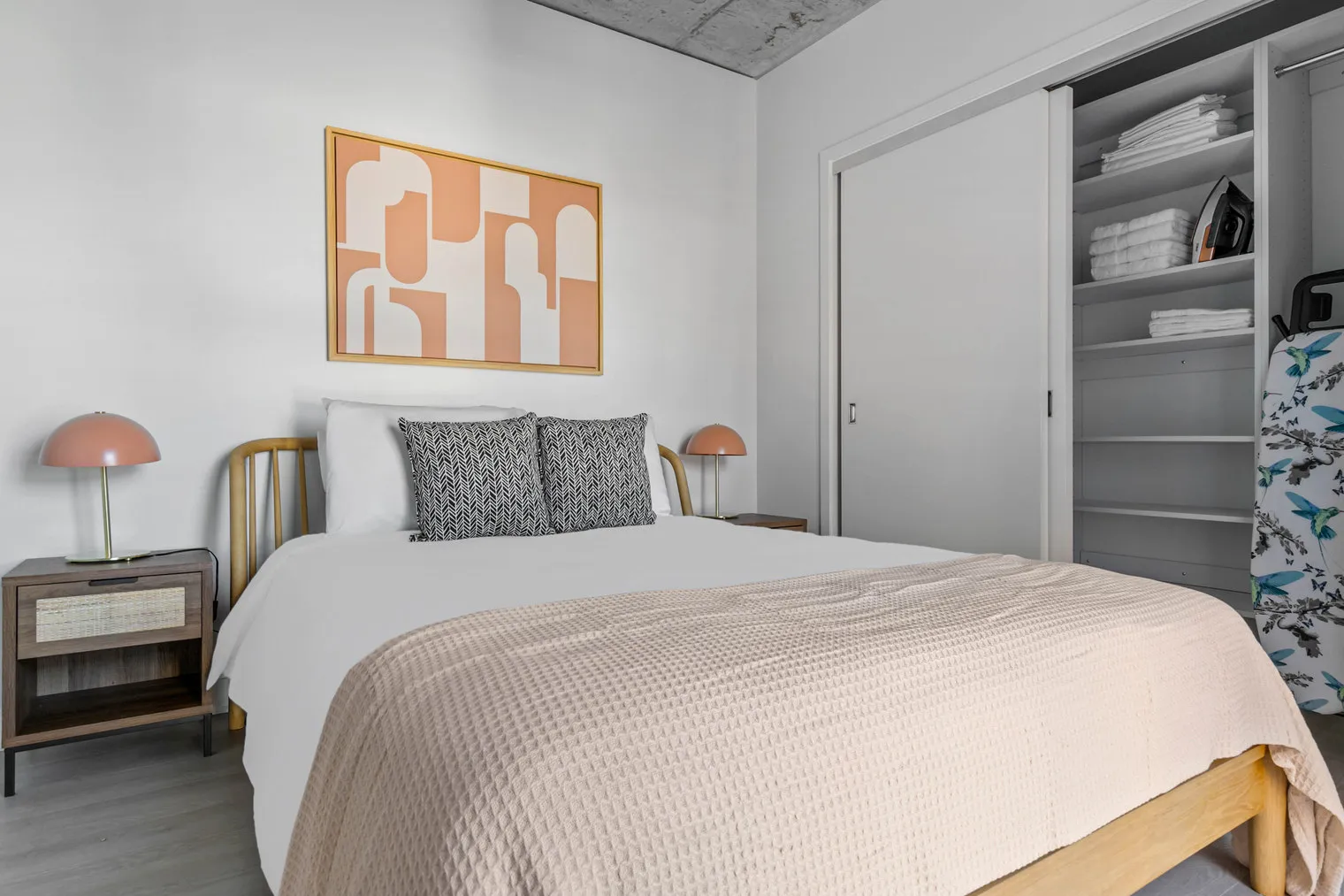 311 W Illinois St   60654 60654-3Eleven-unit#ID817-Chicago-IL