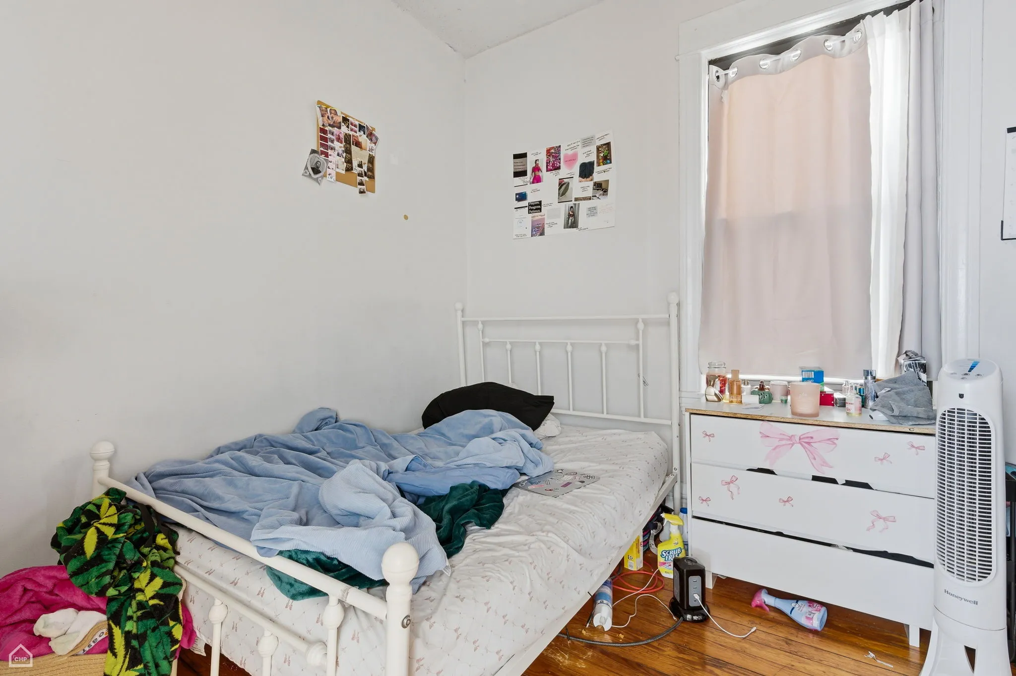 3811 N Southport Ave   60613 60613-Dairy Queen-unit#3-Chicago-IL