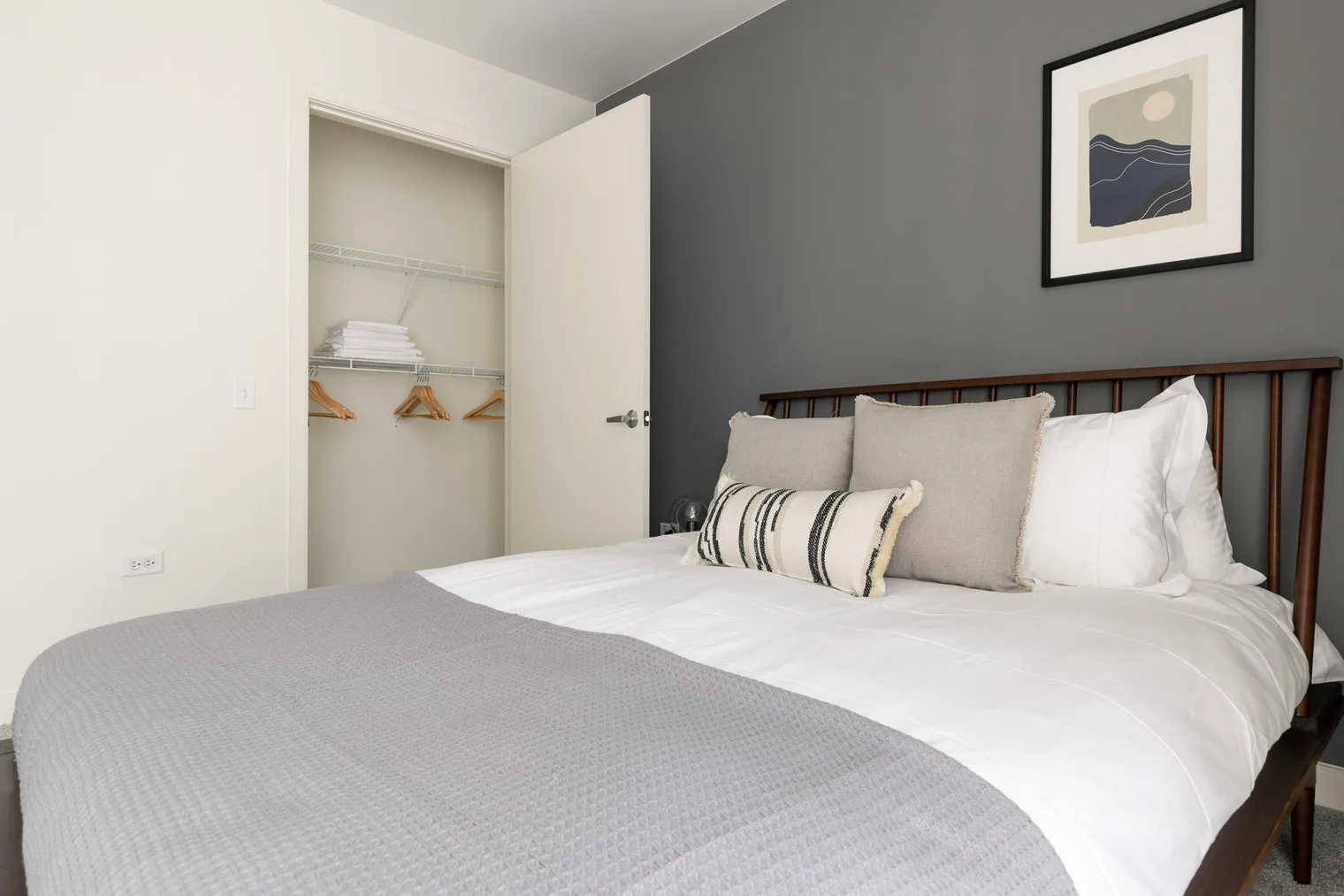 210 N Wells St 60601 60601-Lake & Wells Apartments-unit#ID277-Chicago-IL