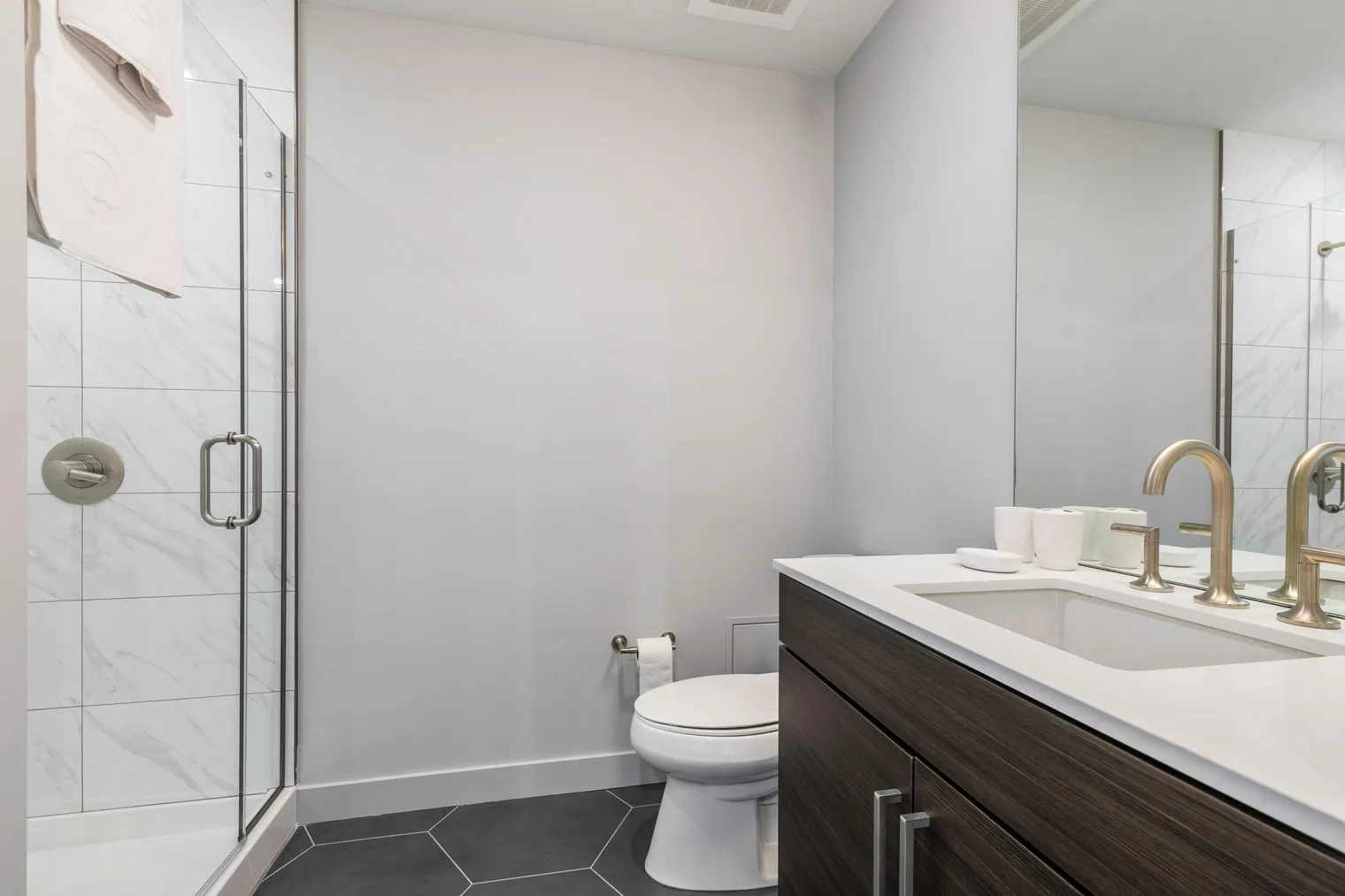 330 S Wells St   60606 60606-330 S Wells-unit#ID200-Chicago-IL