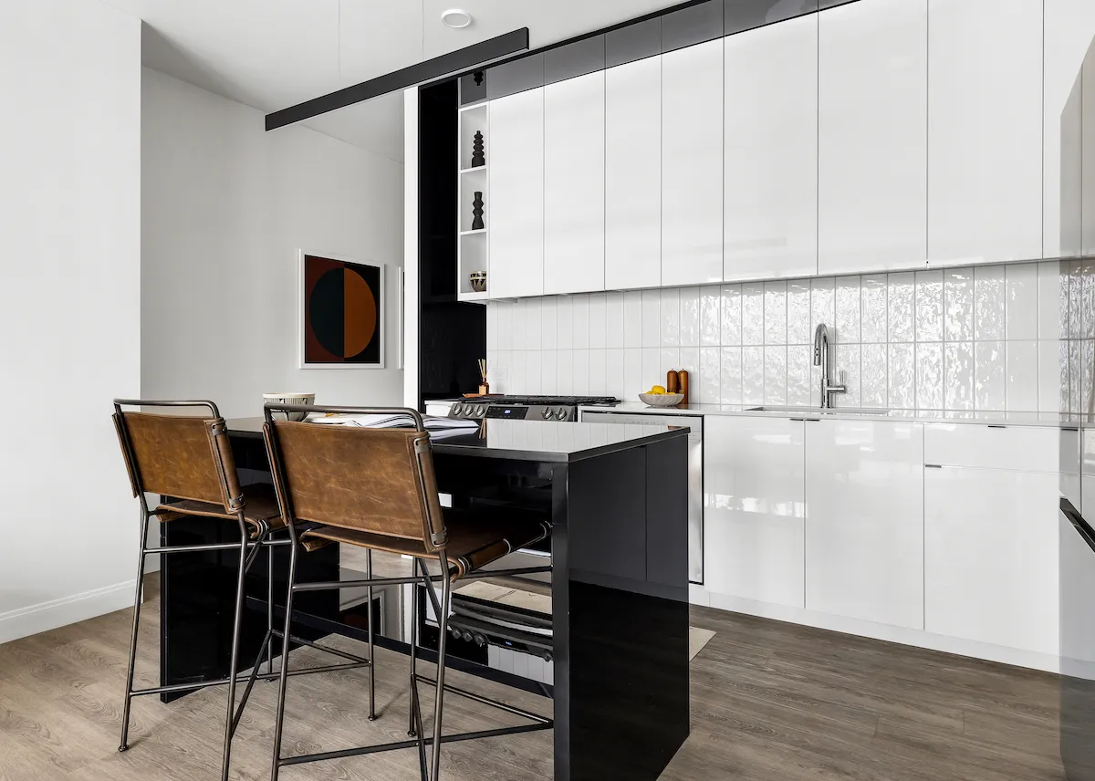 741 N Wells St   60654 60654-The Leo-unit#1402-Chicago-IL