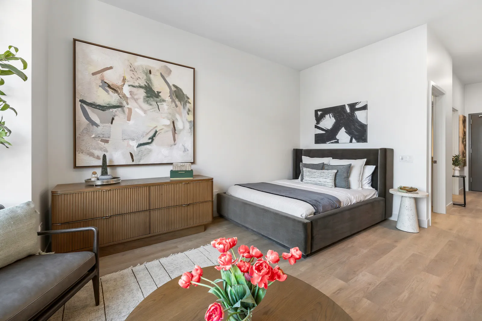 111 W Illinois St   60654 60654-111 Point-unit#606-Chicago-IL