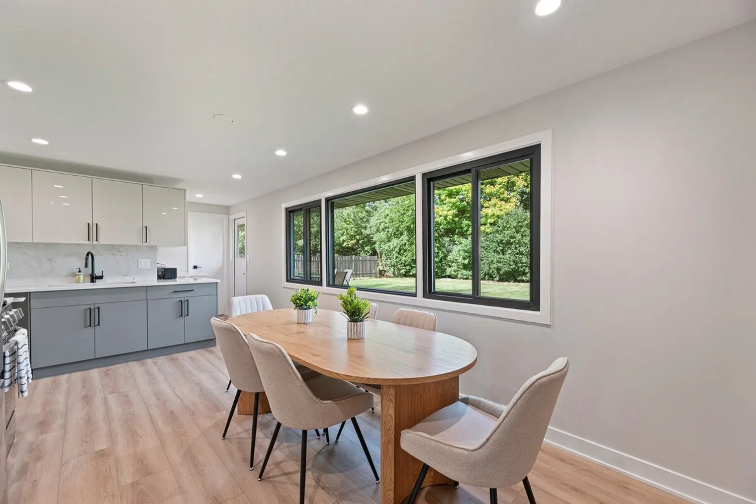 908 Long Meadow Dr   60193 60193-Building Long Meadow Drive-unit#ID1032508P-Schaumburg-IL