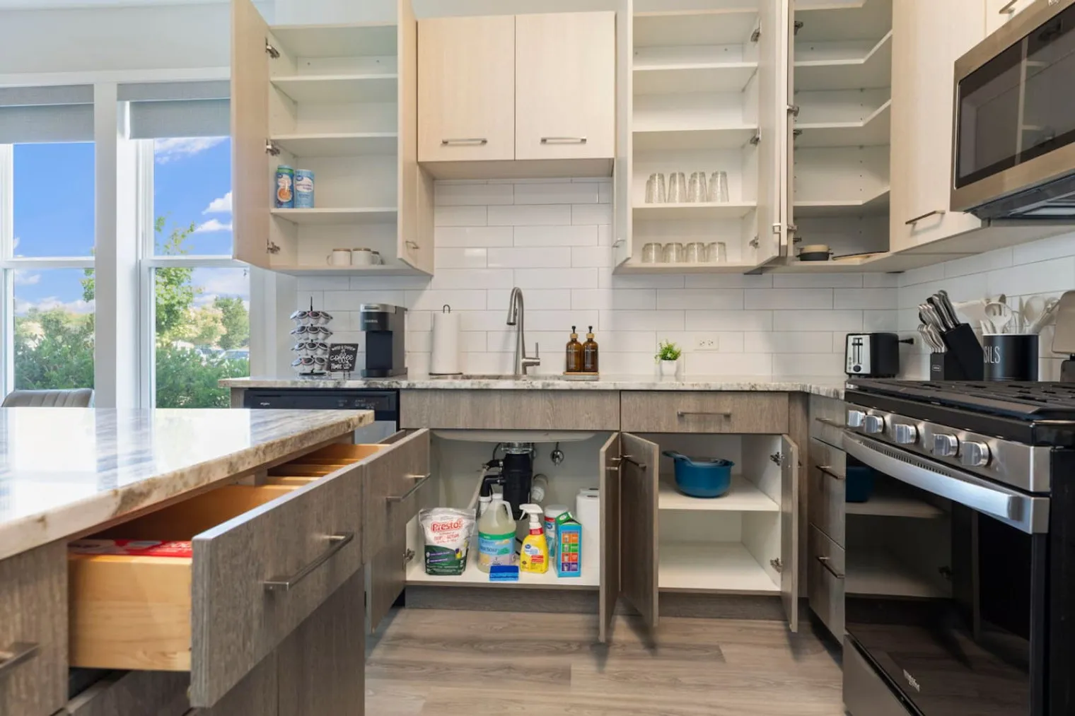 28294 Ferry Rd   60555 60555-Building Ferry Road - house-of-living21-unit#ID1366984P-Warrenville-IL