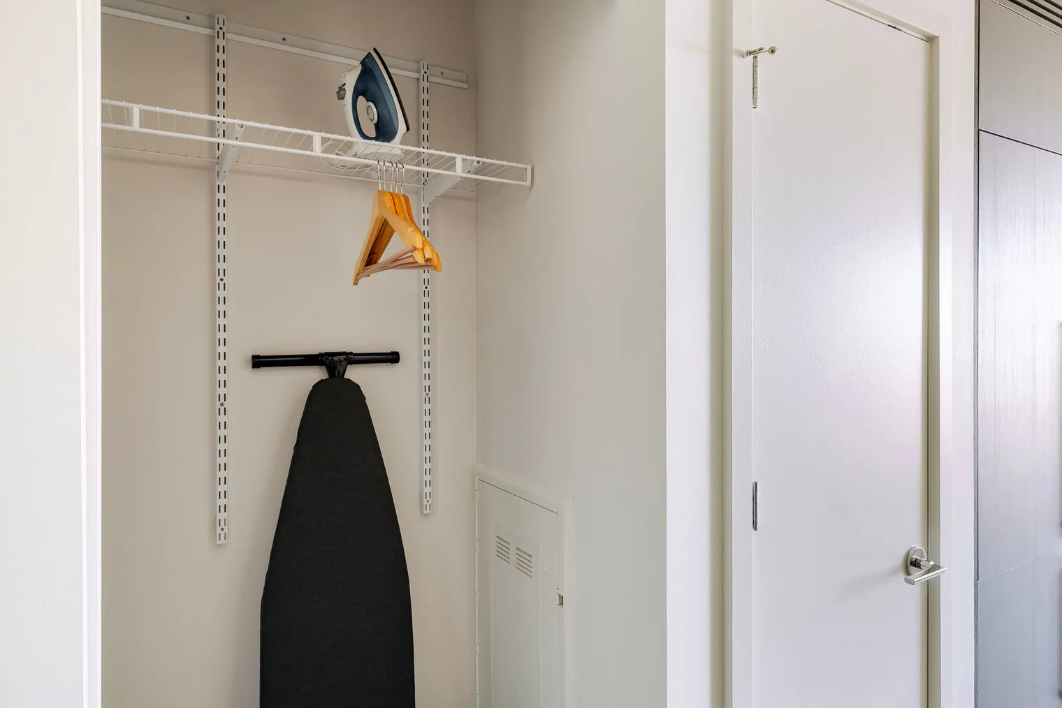 1210 S Indiana Ave   60605 60605-NEMA-unit#ID1317-Chicago-IL