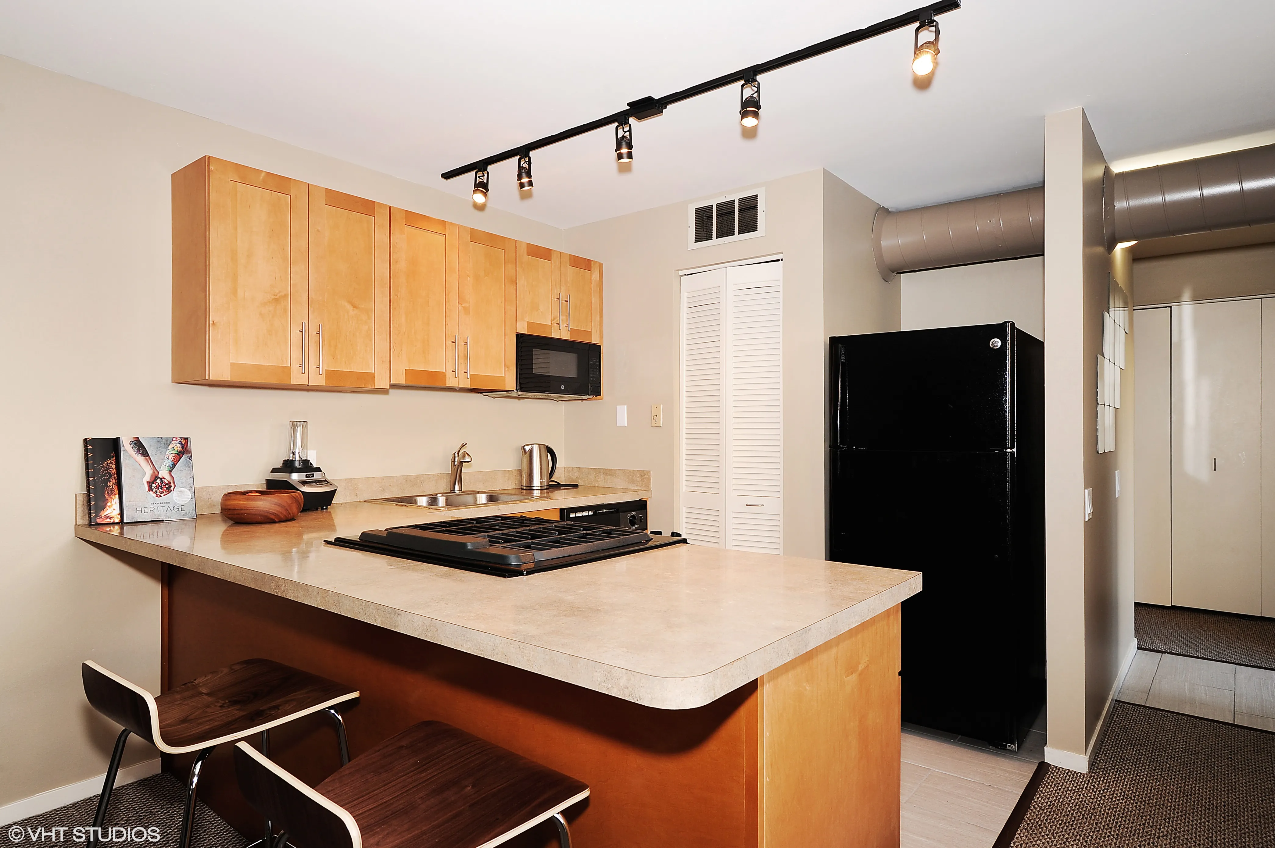 1301 W Fletcher St   60657 60657-The Brewery Lofts-unit#126-Chicago-IL