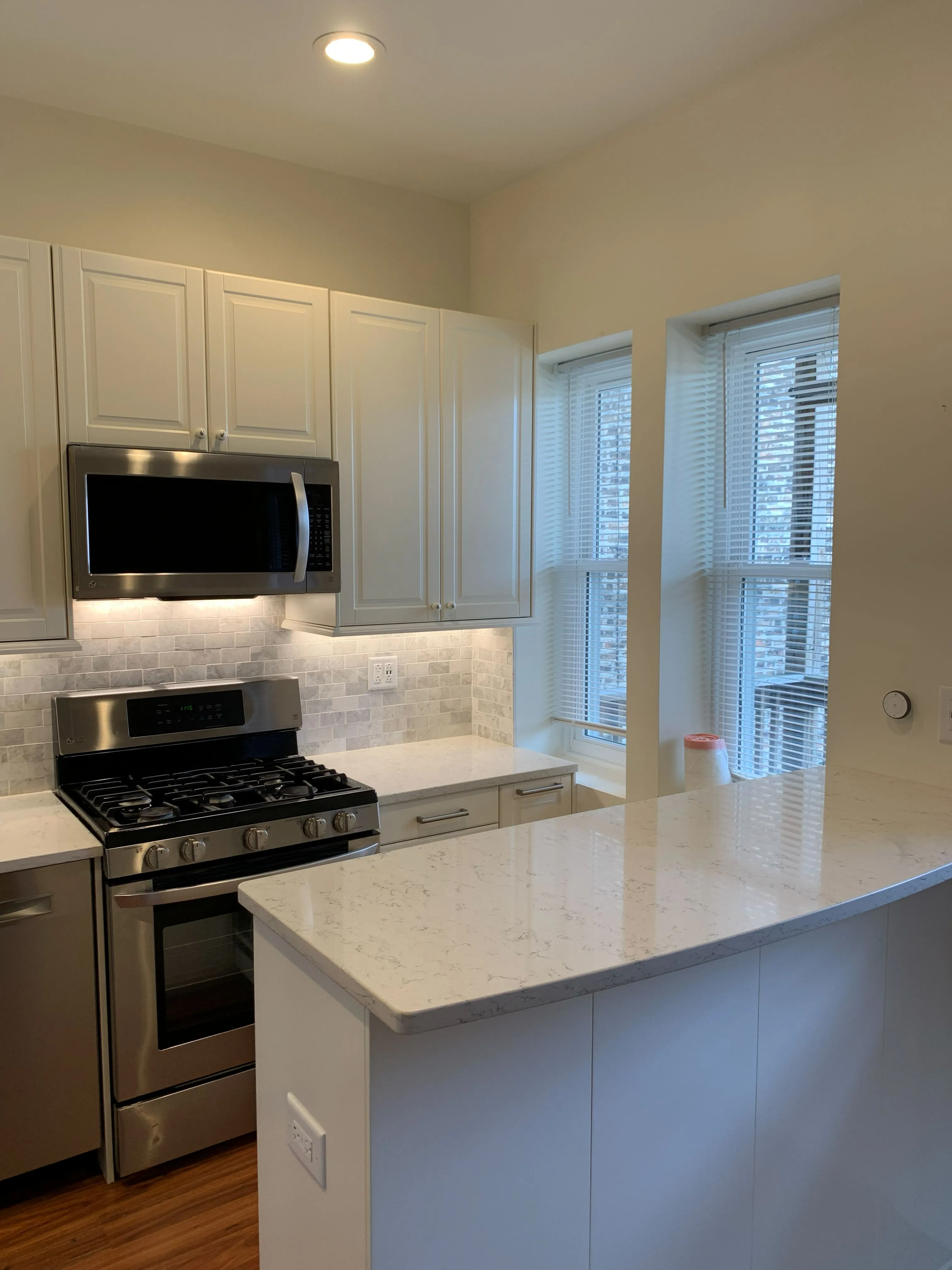 3138 N CLIFTON AVE 60657-unit#3-Chicago-IL